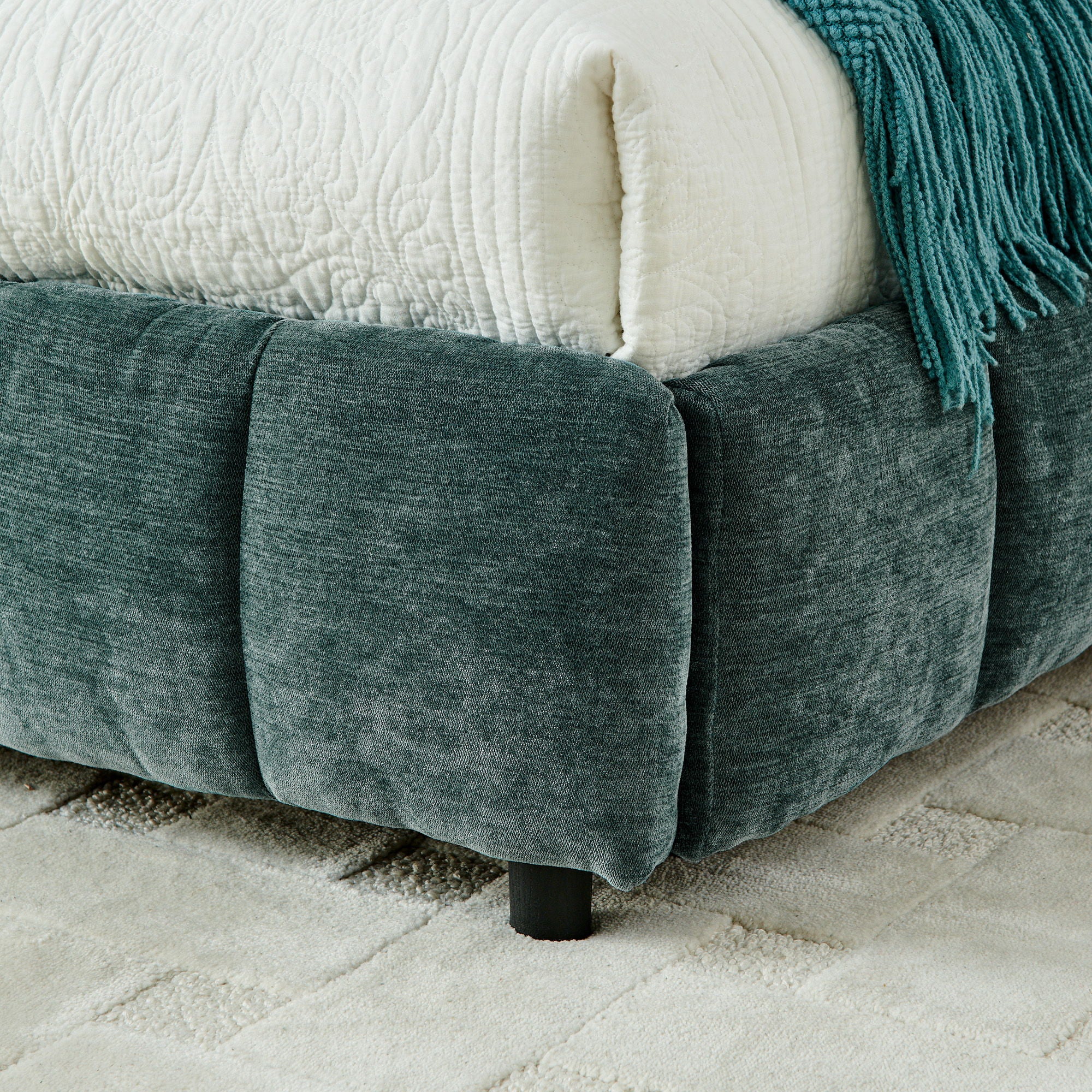 Modern Platform Bed Frame With Thick Fabric