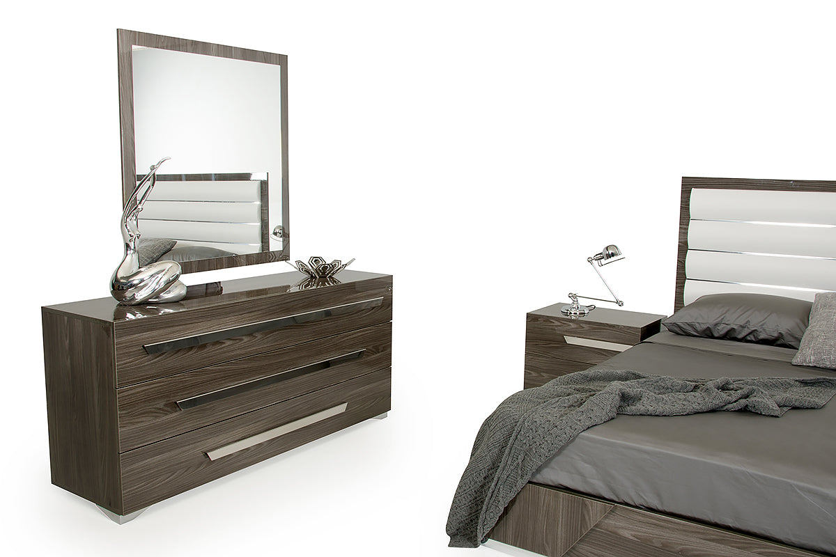 Nova Domus Capulet Italian Modern Grey Dresser