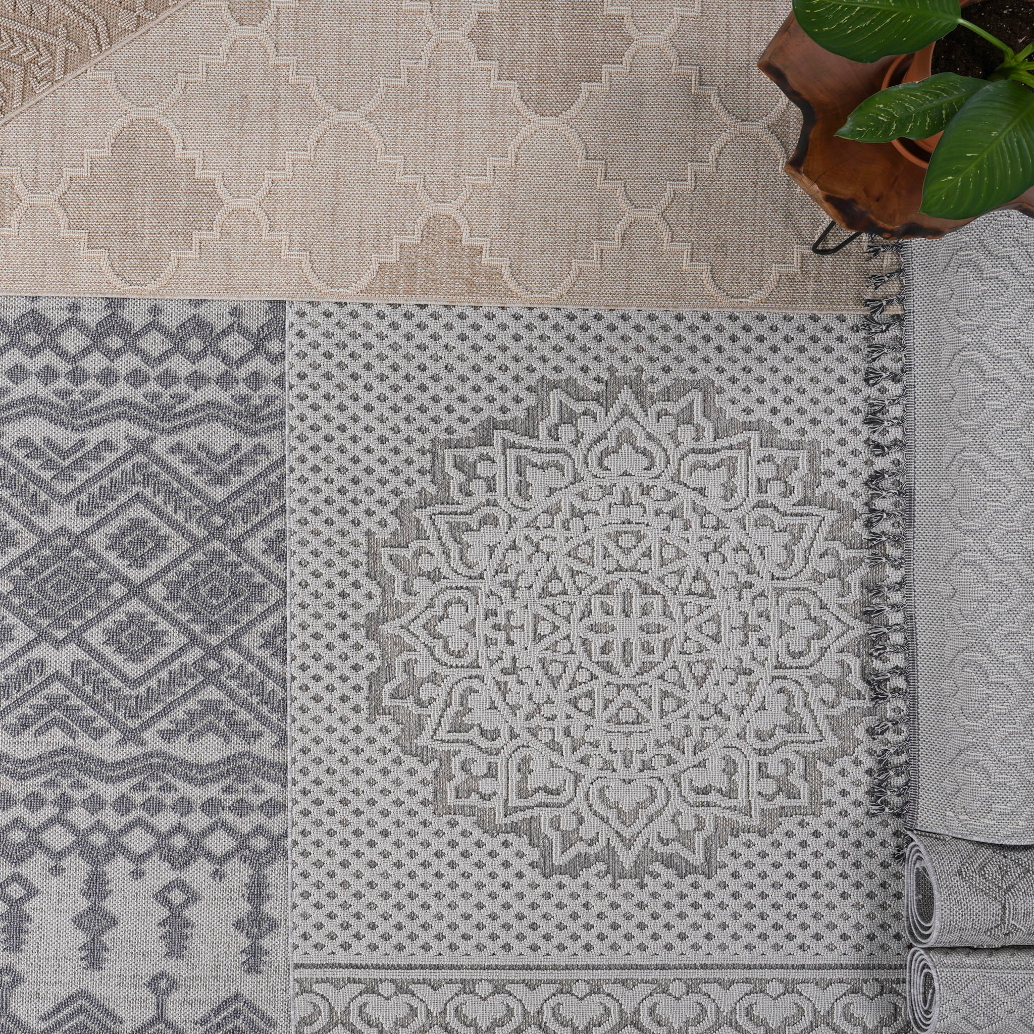 Guros - Indoor / Outdoor Trellis Area Rug
