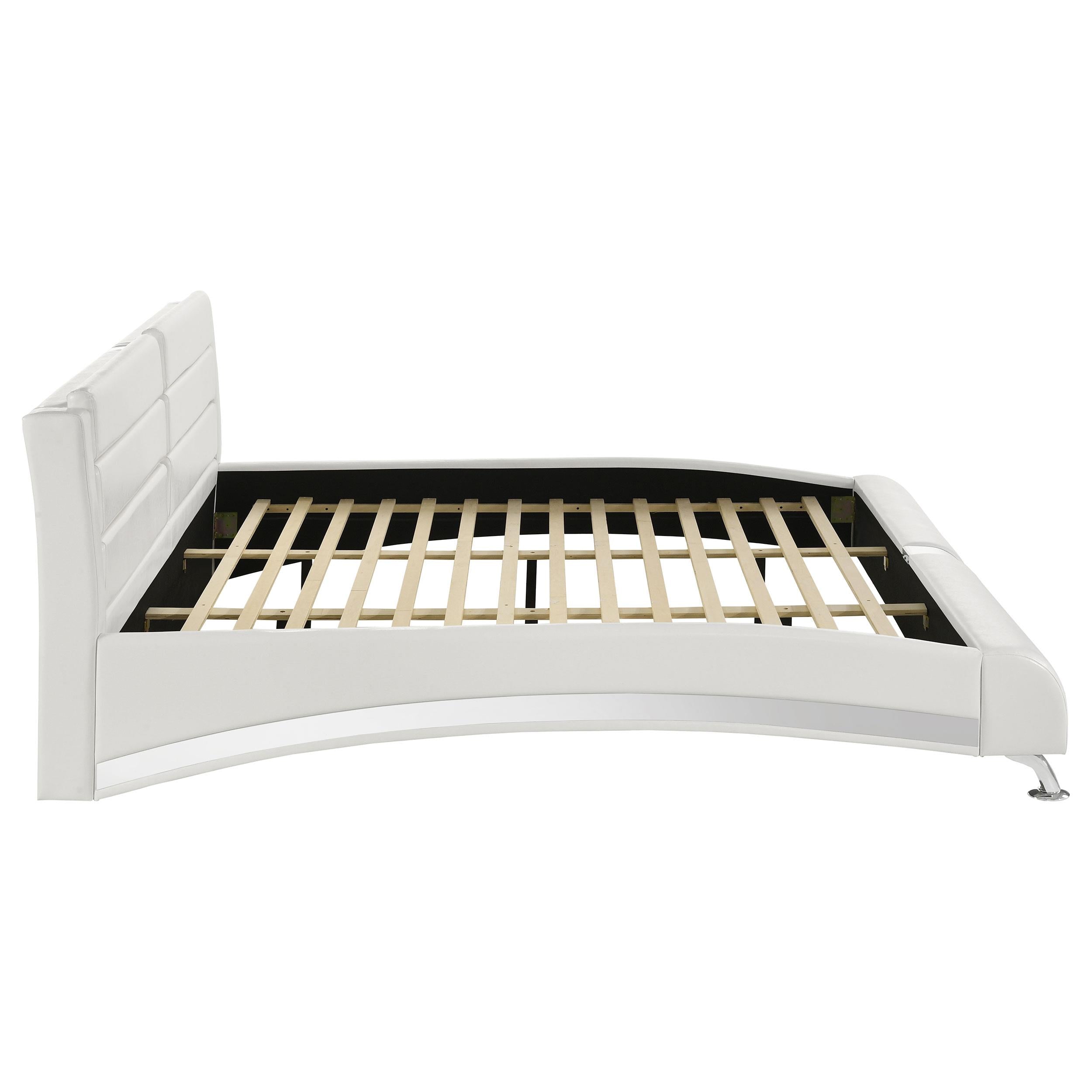Diamond Modern Furniture COA Felicity California King Upholstered Platform Bed 300345KW IMAGE 5
