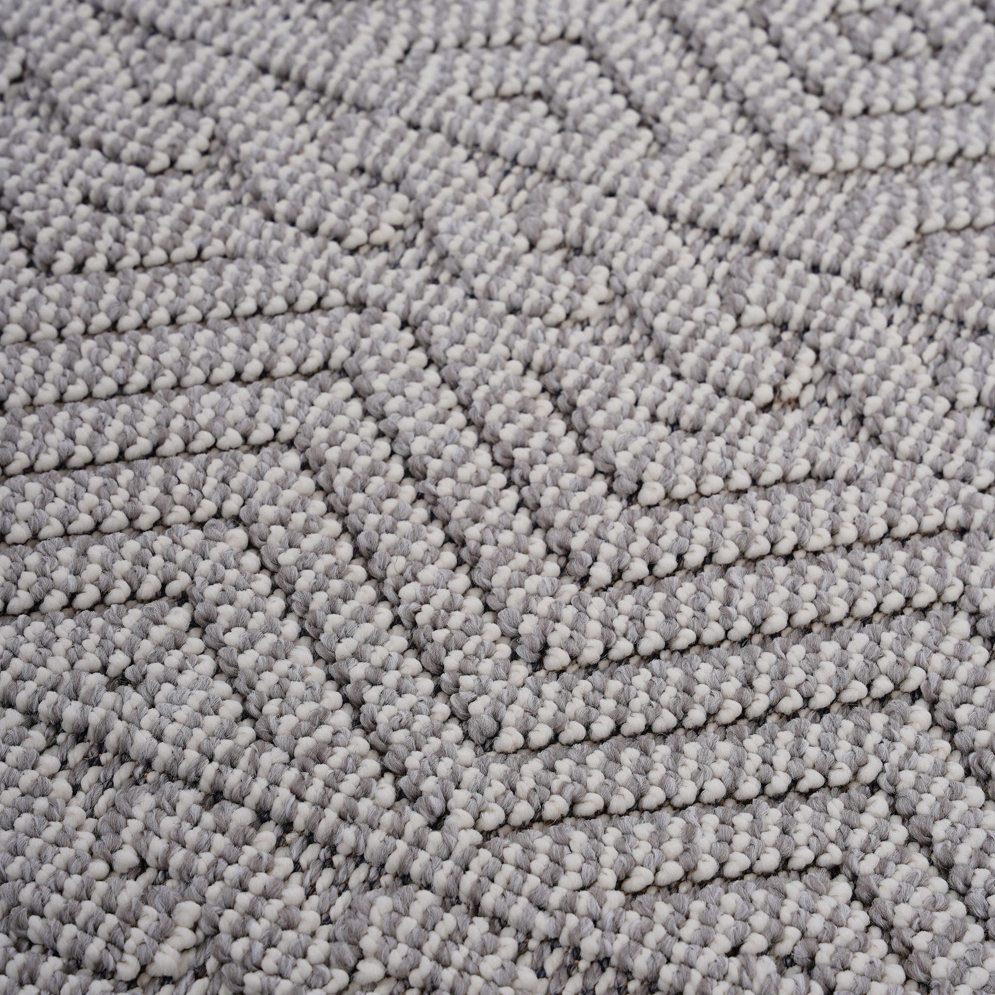 Guros - 8' X 10' Geometric Indoor / Outdoor Area Rug - White