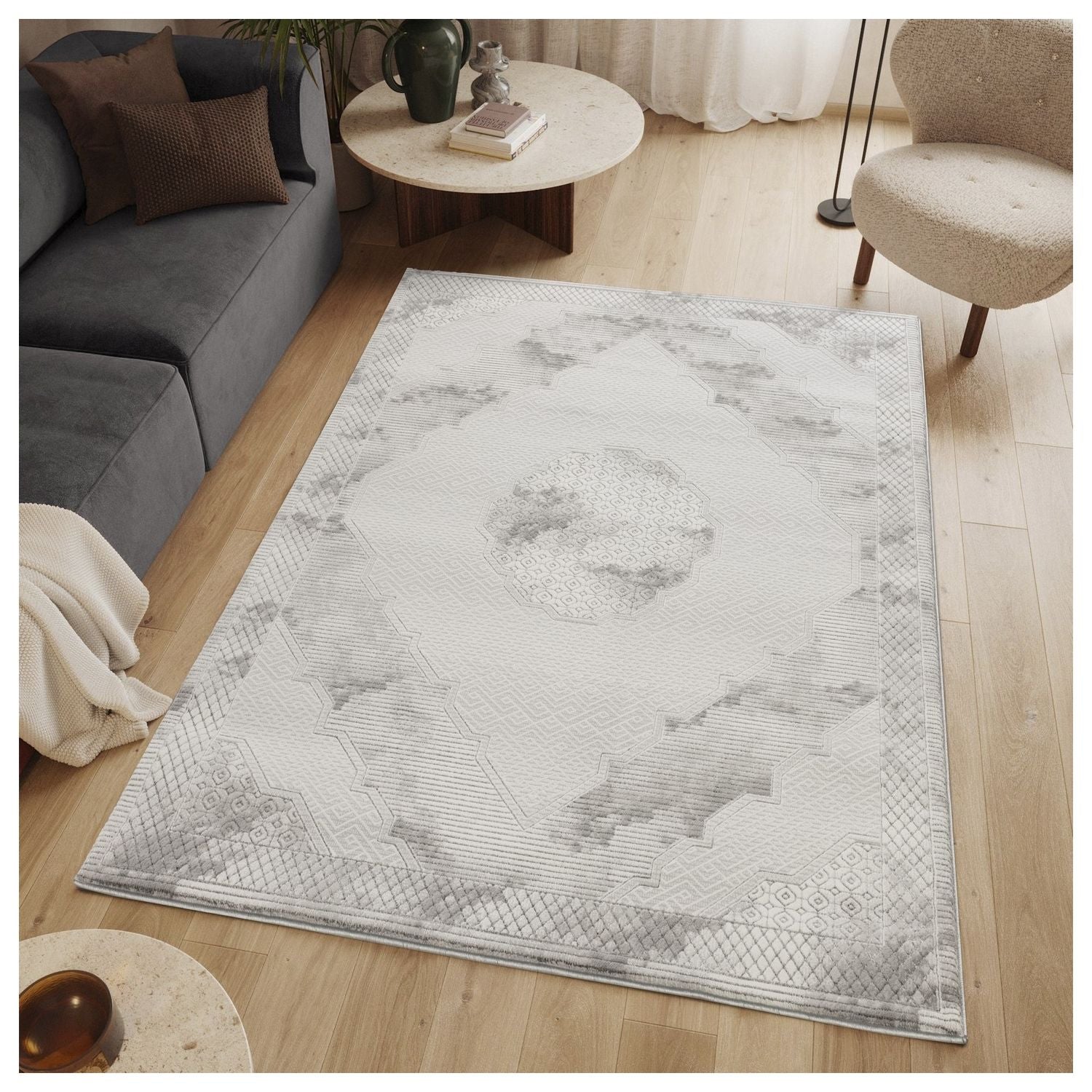 Geometrix - 5'3" X 7'3" Medallion Area Rug With Geometric 3D Effect - Ivory / Gray