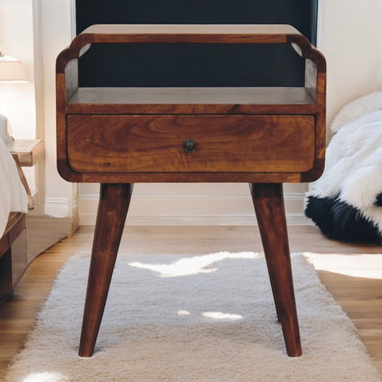 Newton - Nightstand