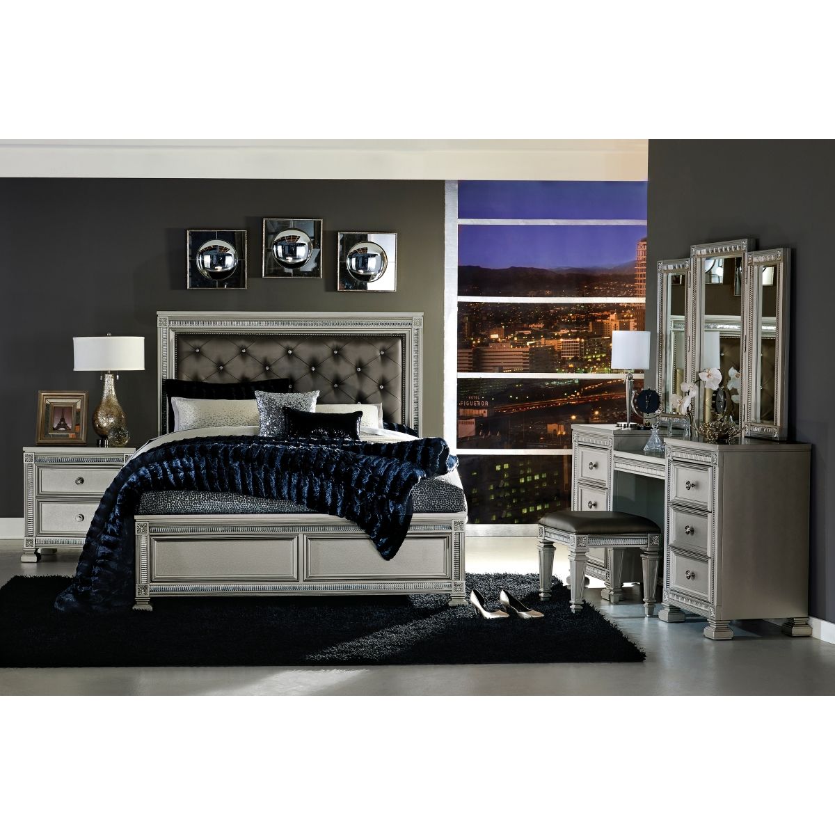 Bevelle - Vanity Dresser With Mirror - Pearl Silver