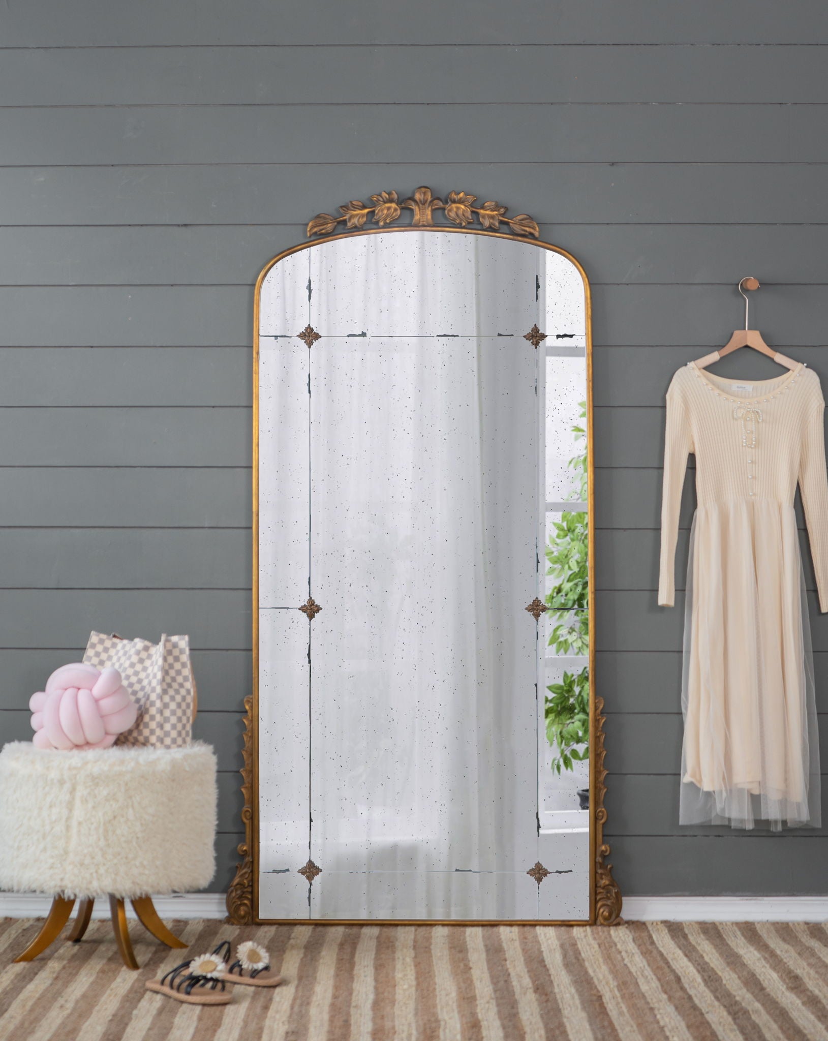 Lavish - Full Length Mirror, AntiqueMetal Floor Mirror For Living Room, Bedroom - Gold