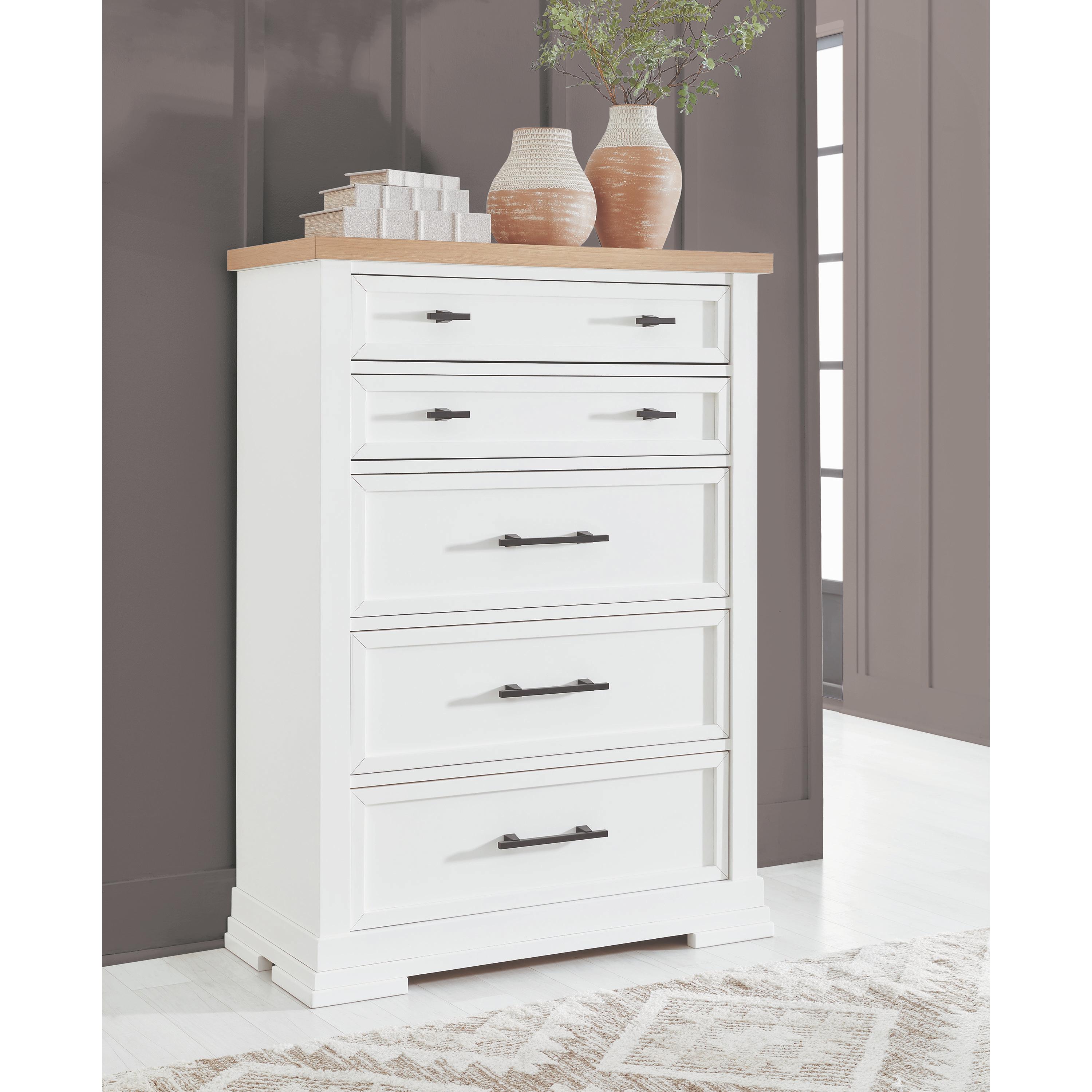 Diamond Modern Furniture Exclusive Design Ashbryn 5-Drawer Chest B844-46 IMAGE 7