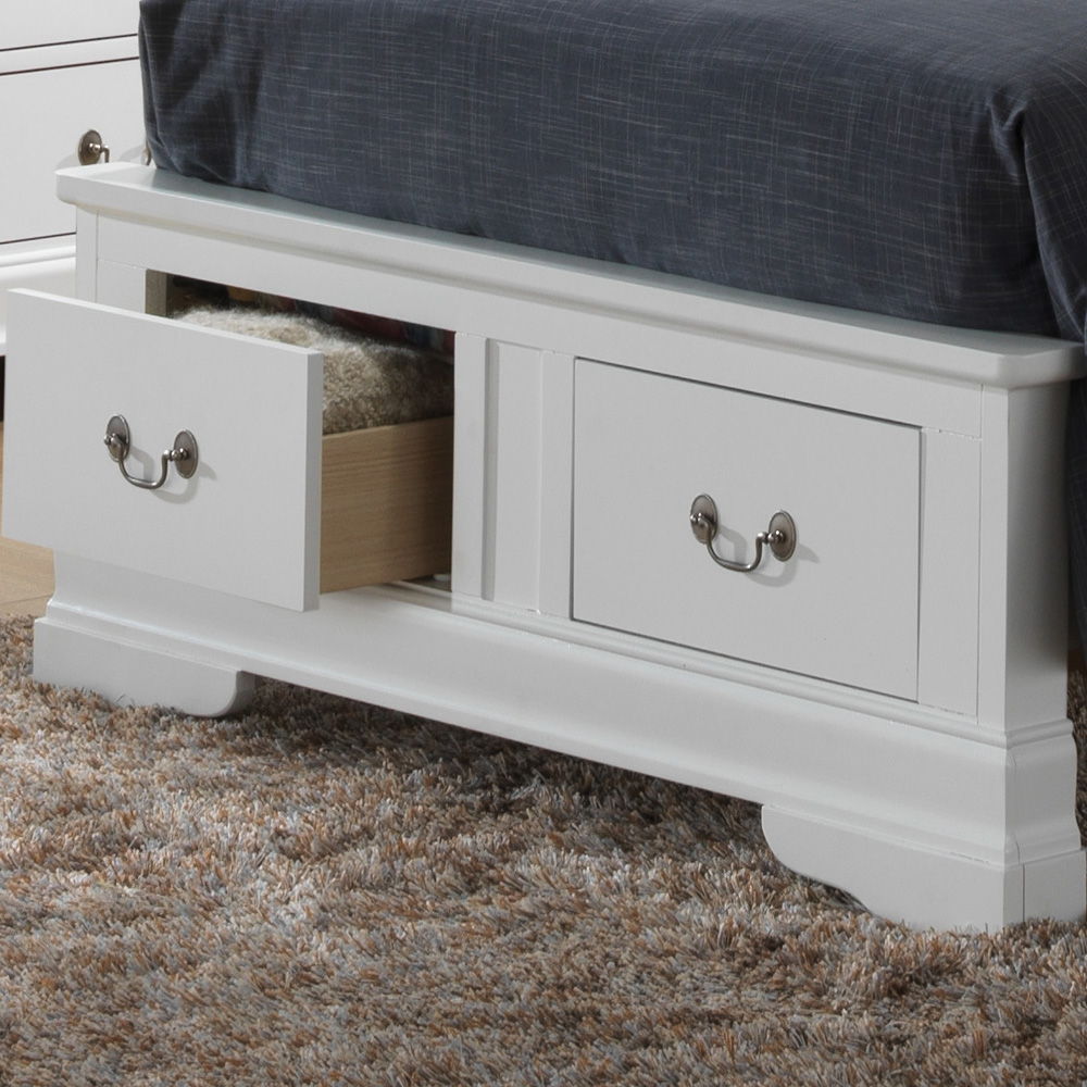 Upholstered Panel Sleigh Bed Design