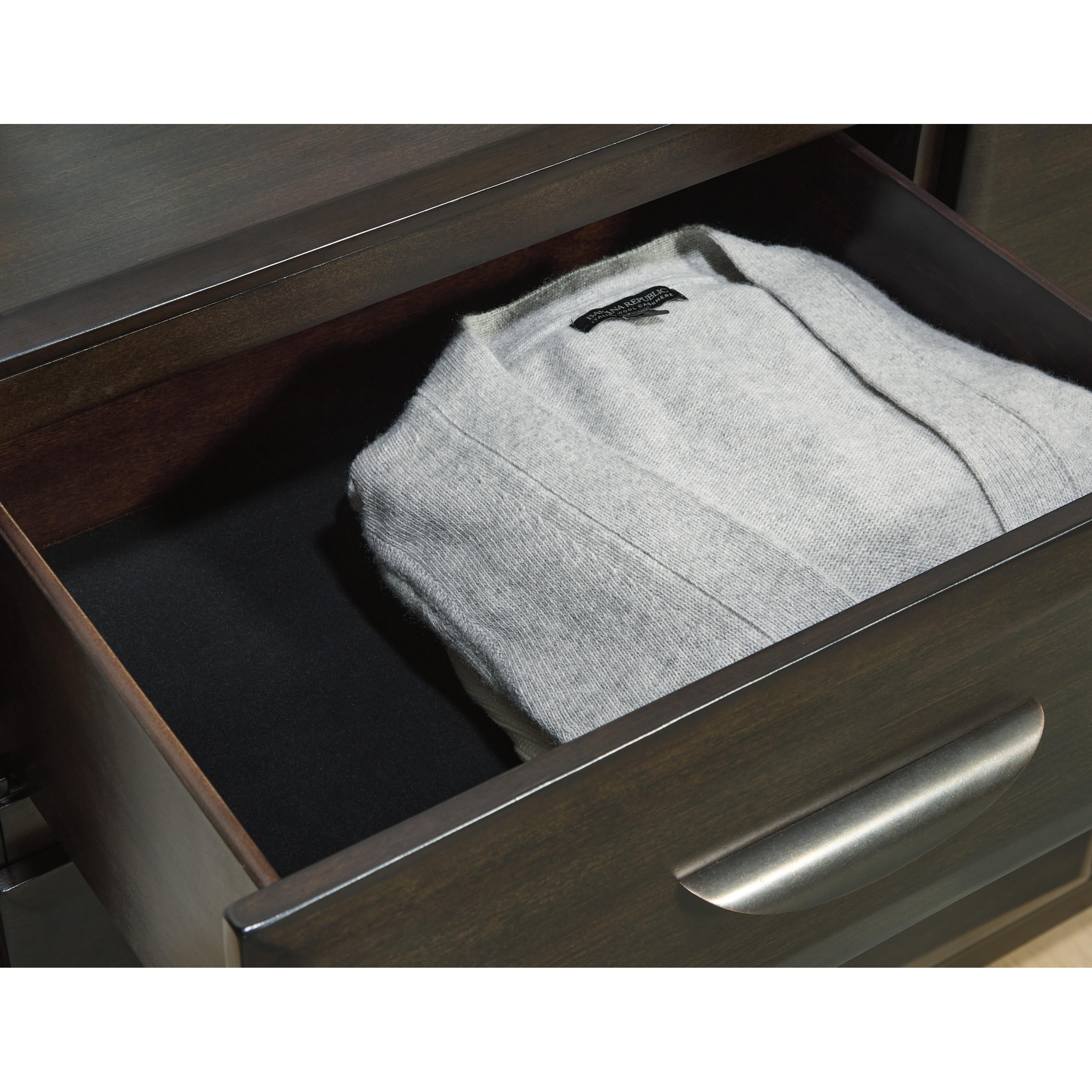 Diamond Modern Furniture Exclusive Design Vanmore 7-Drawer Dresser B479-31 IMAGE 7