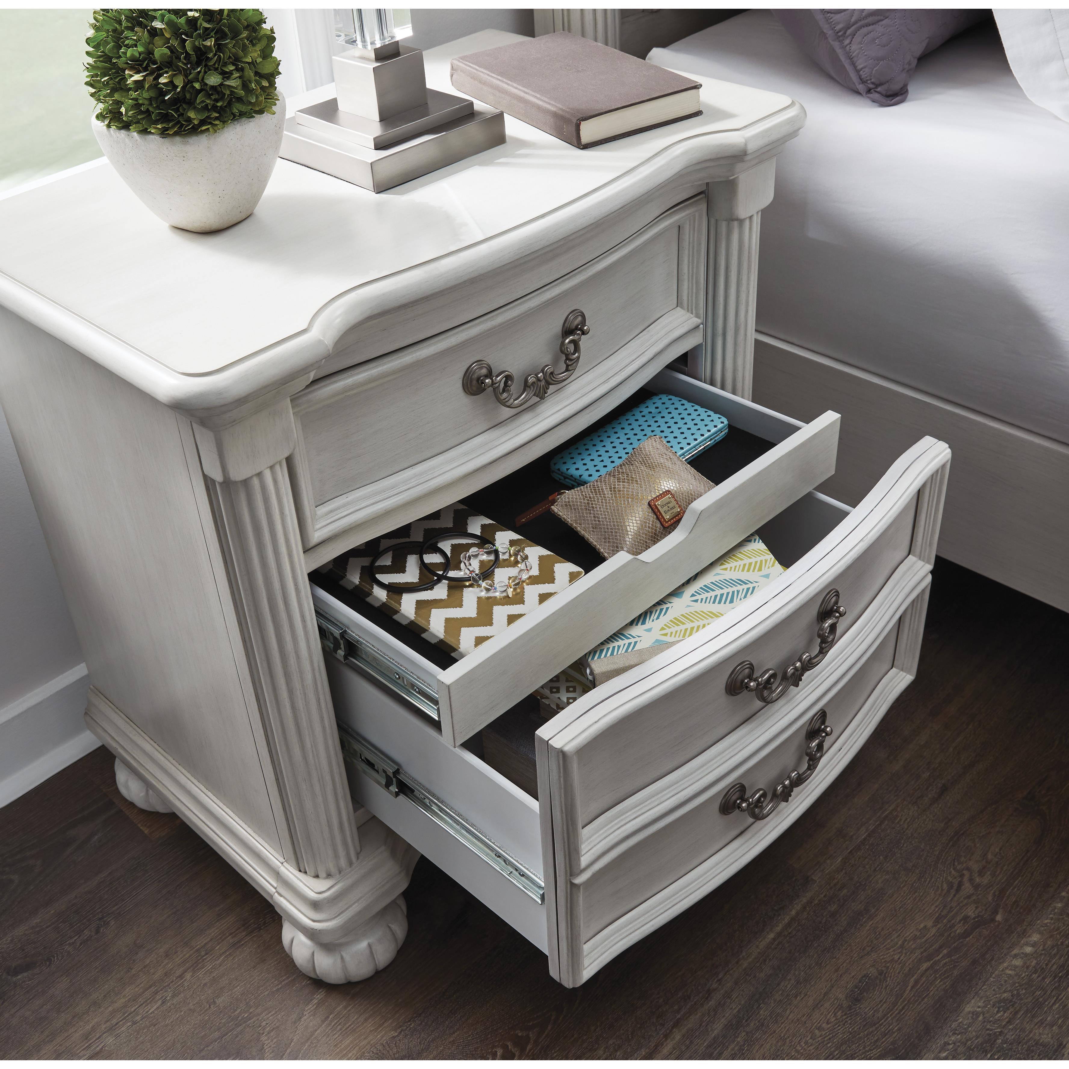Diamond Modern Furniture Exclusive Design Montelaine 3-Drawer Nightstand B795-93 IMAGE 6
