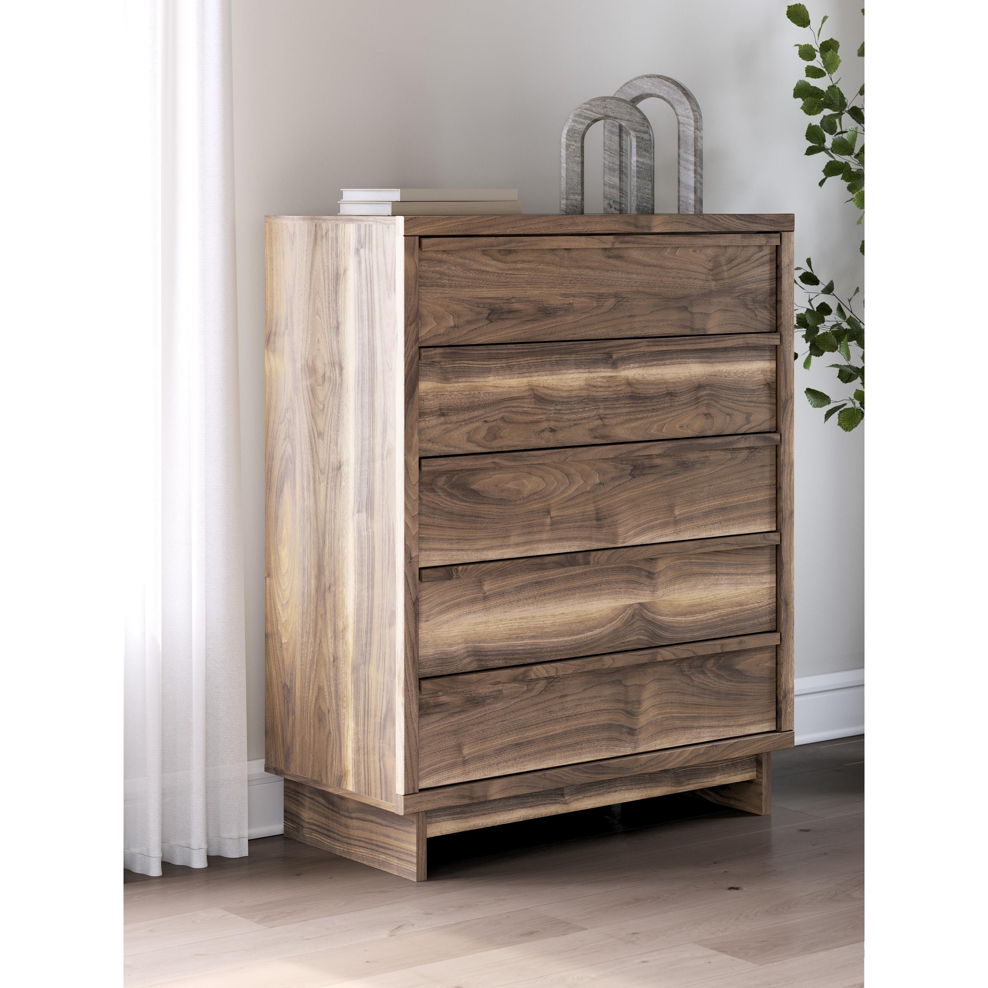 Diamond Modern Furniture Exclusive Design Chirason 5-Drawer Chest PCB3367-345 IMAGE 7
