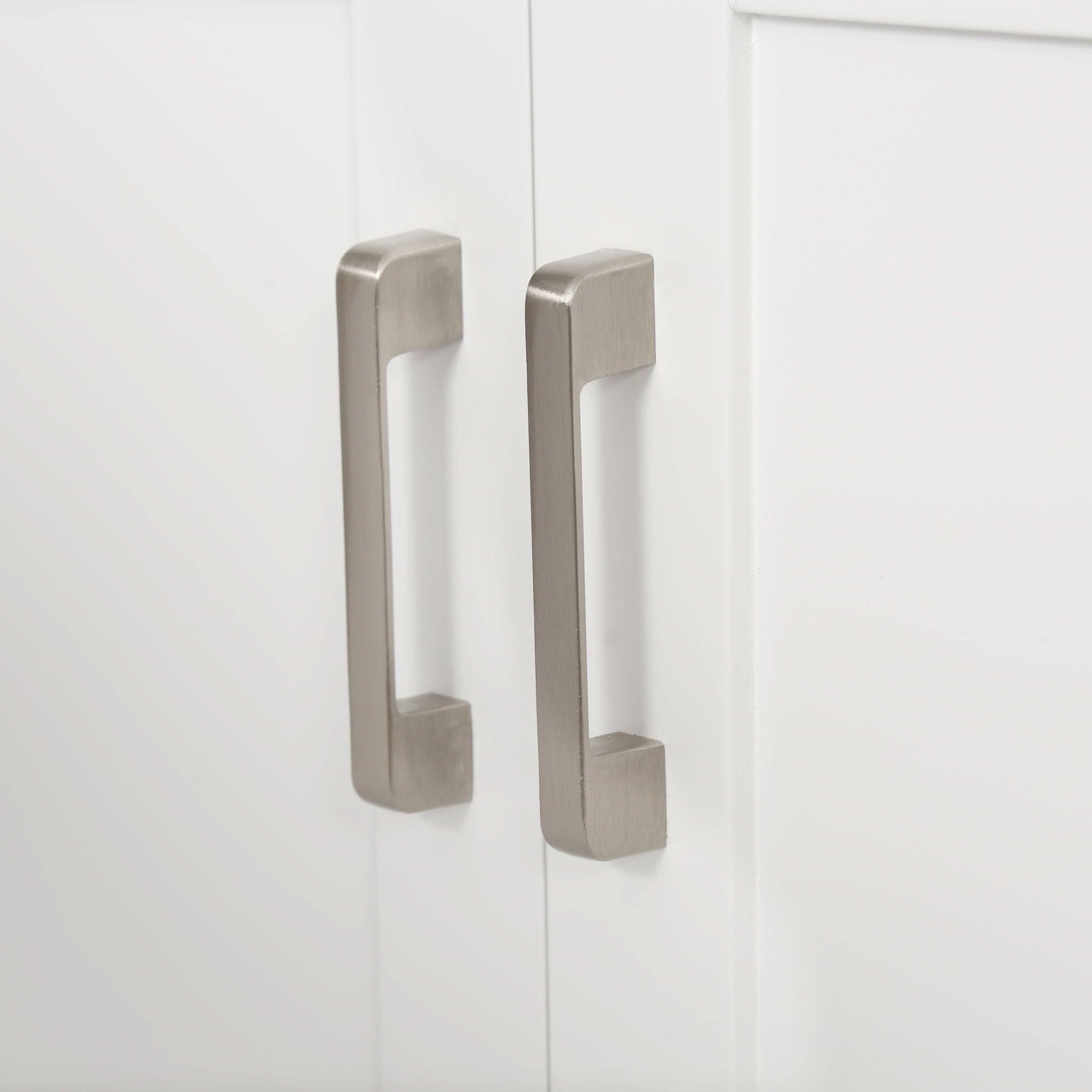 Bathroom Vanity With 2 Doors, 2 Drawers, Adjustable Shelf, Hidden Slides & Soft Close Hinges