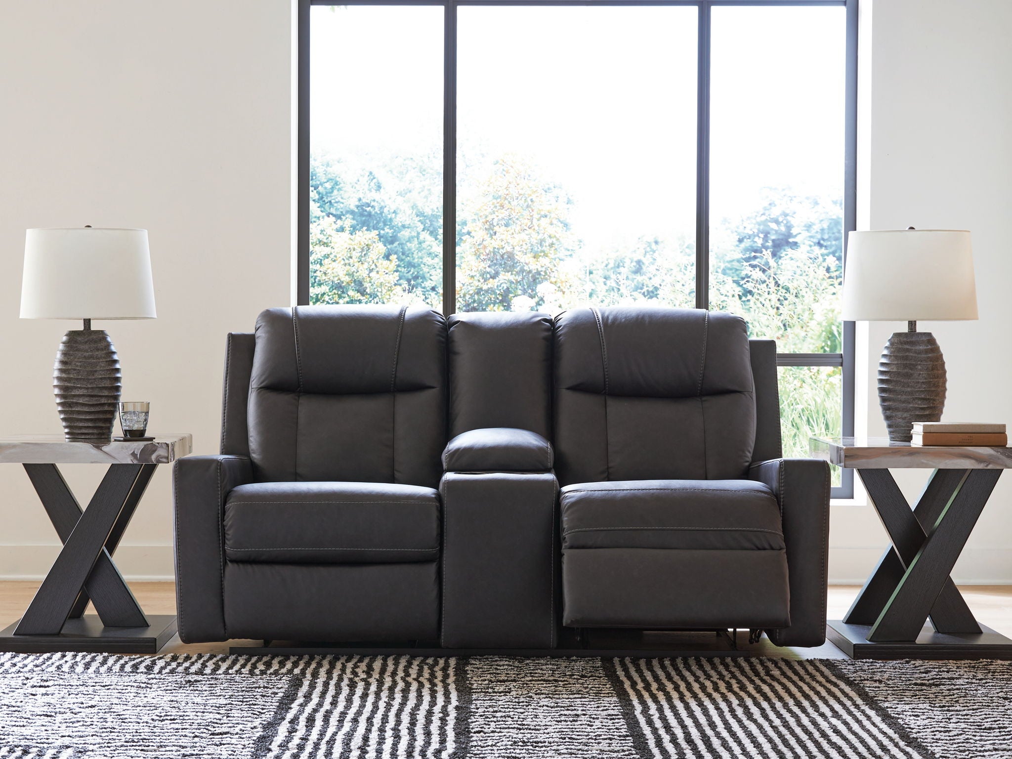 Mackmenville - Double Reclining Loveseat With Console
