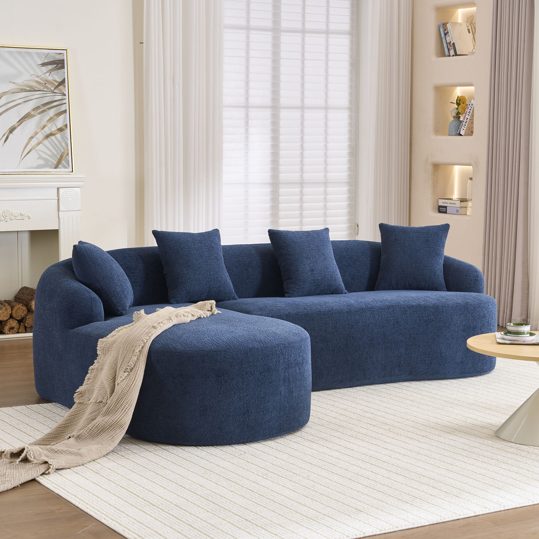 Combined Sofa With 4 Pillows