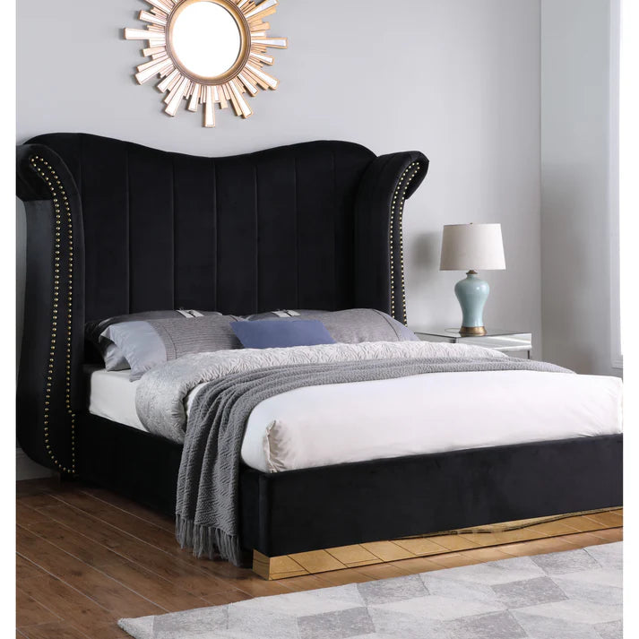 B400 Luna (Black) 66"H