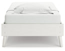 Aprilyn Canopy Bedroom Set