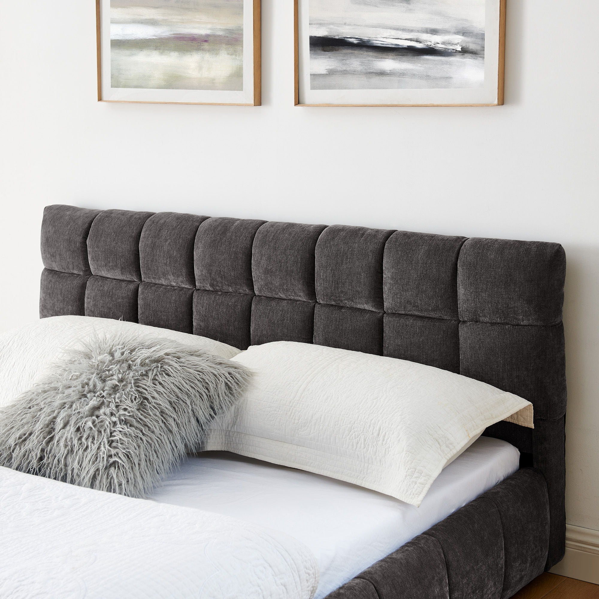 Modern Platform Bed Frame With Thick Fabric