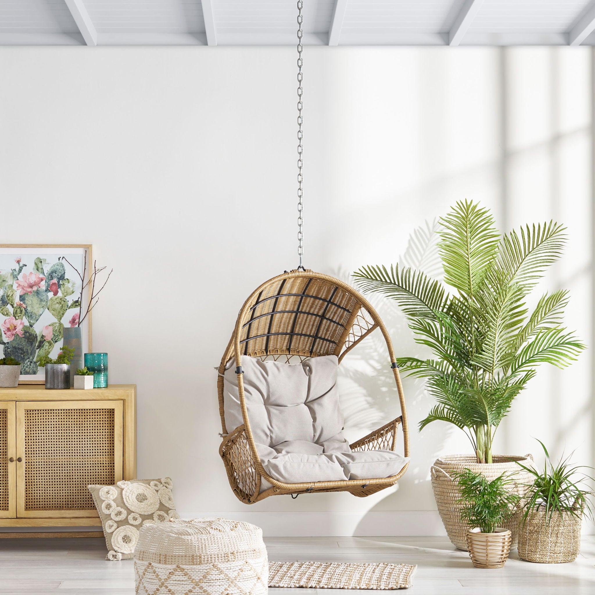 Outdoor / Indoor Wicker Hanging Chair With 8Ft Chain - Light Brown / Beige