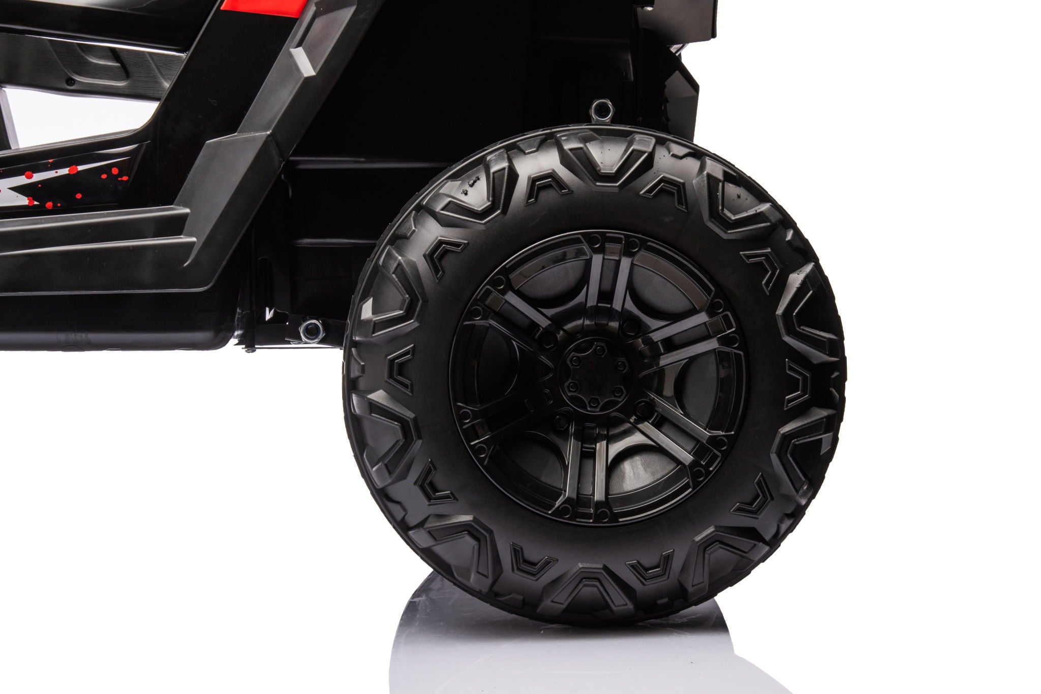 12V7A*1 30W*4 Four-Wheel Drive Seat One Button Start, Forward And Backward, High And Low Speed, Music, Front Light, Power Display, Two Doors Can Open, 2.4G R / C, Seat Belt Four Wheel Absorber