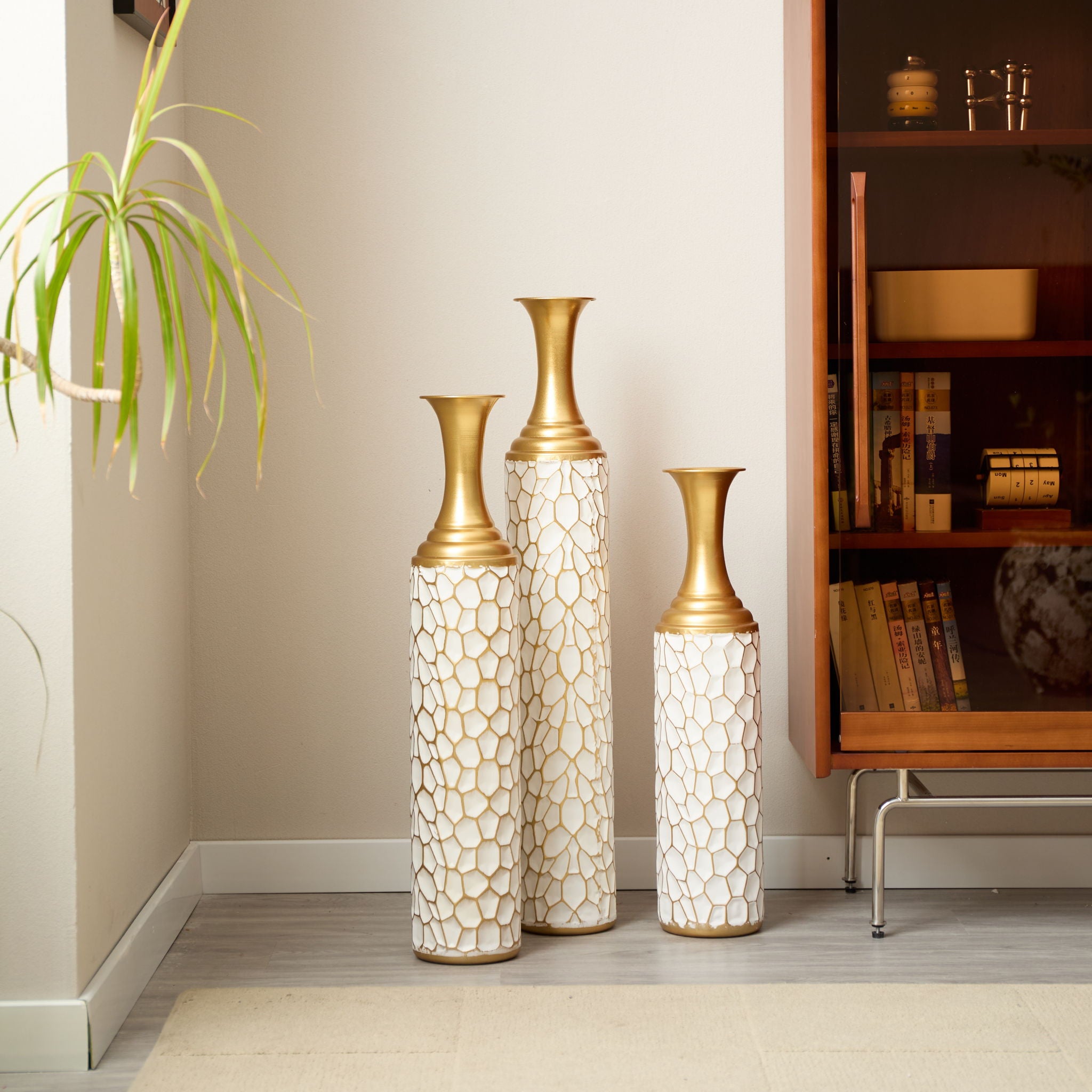 Floor Metal Vase Modern Style Decoration Home Metal Vase (Set of 3) Gorgeous Home Decoration Large Glazed Metal Vases - Gold / White