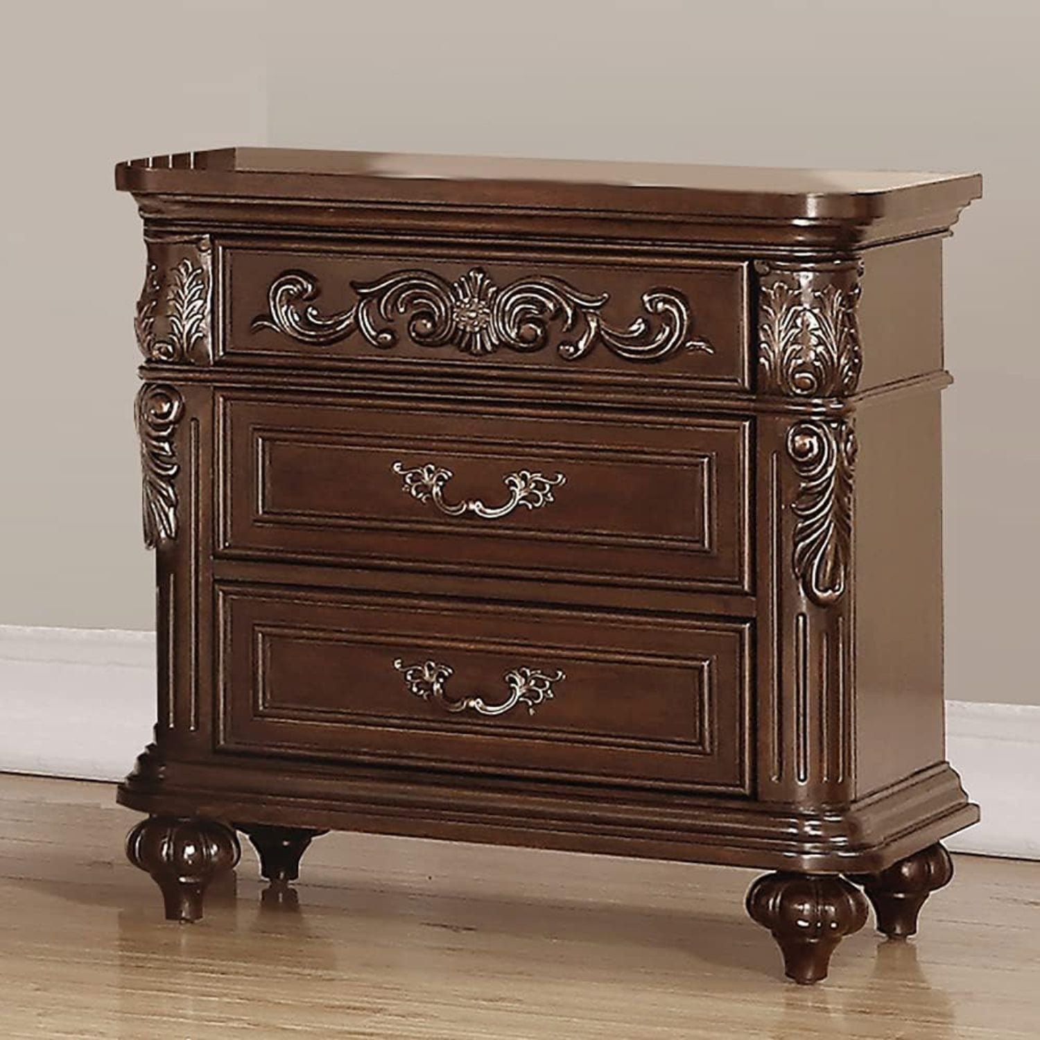 3 Piece Bedroom Set With Tufted Headboard And 2 Nightstands