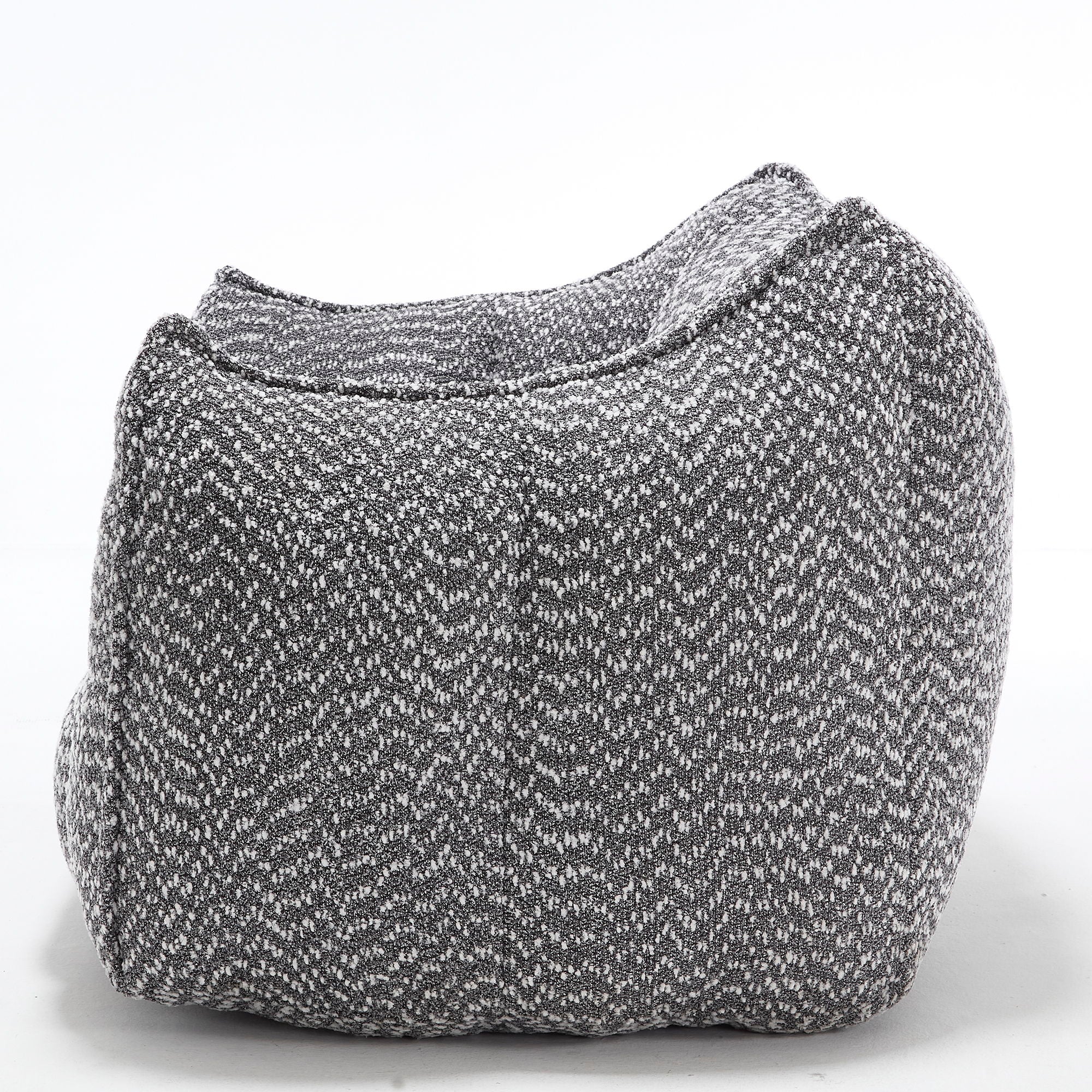 Comfortable Sofa Chairs With Highly Resilient Foam For Living Rooms And Bedrooms