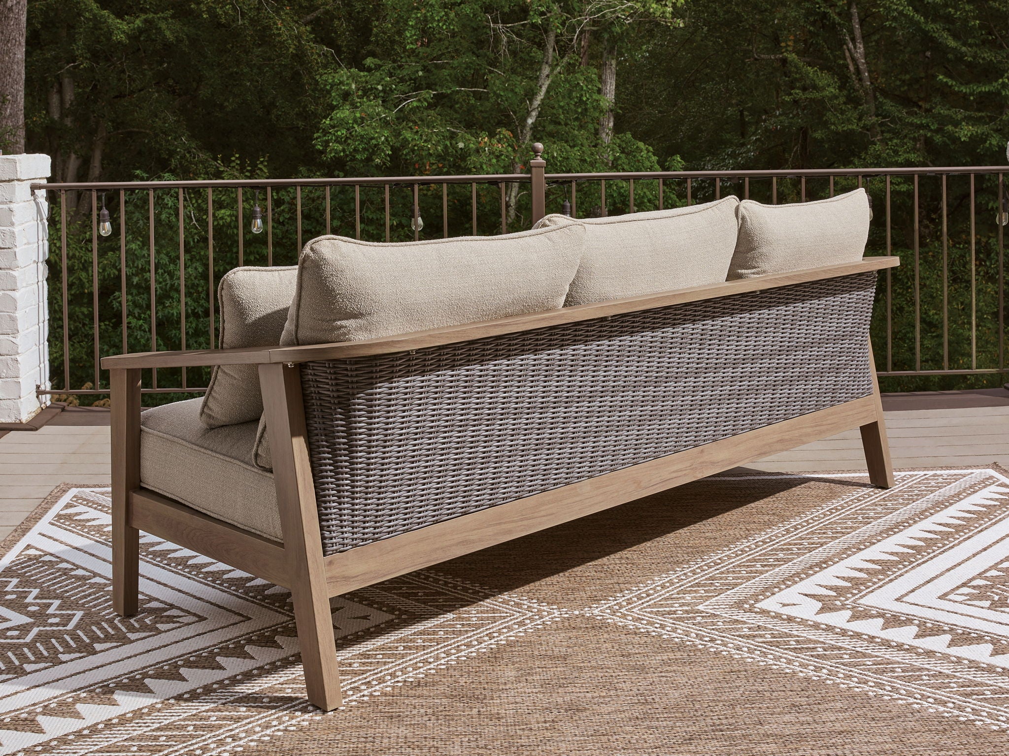 Harmony Headlands - Sofa With Cushion - Natural / Gray