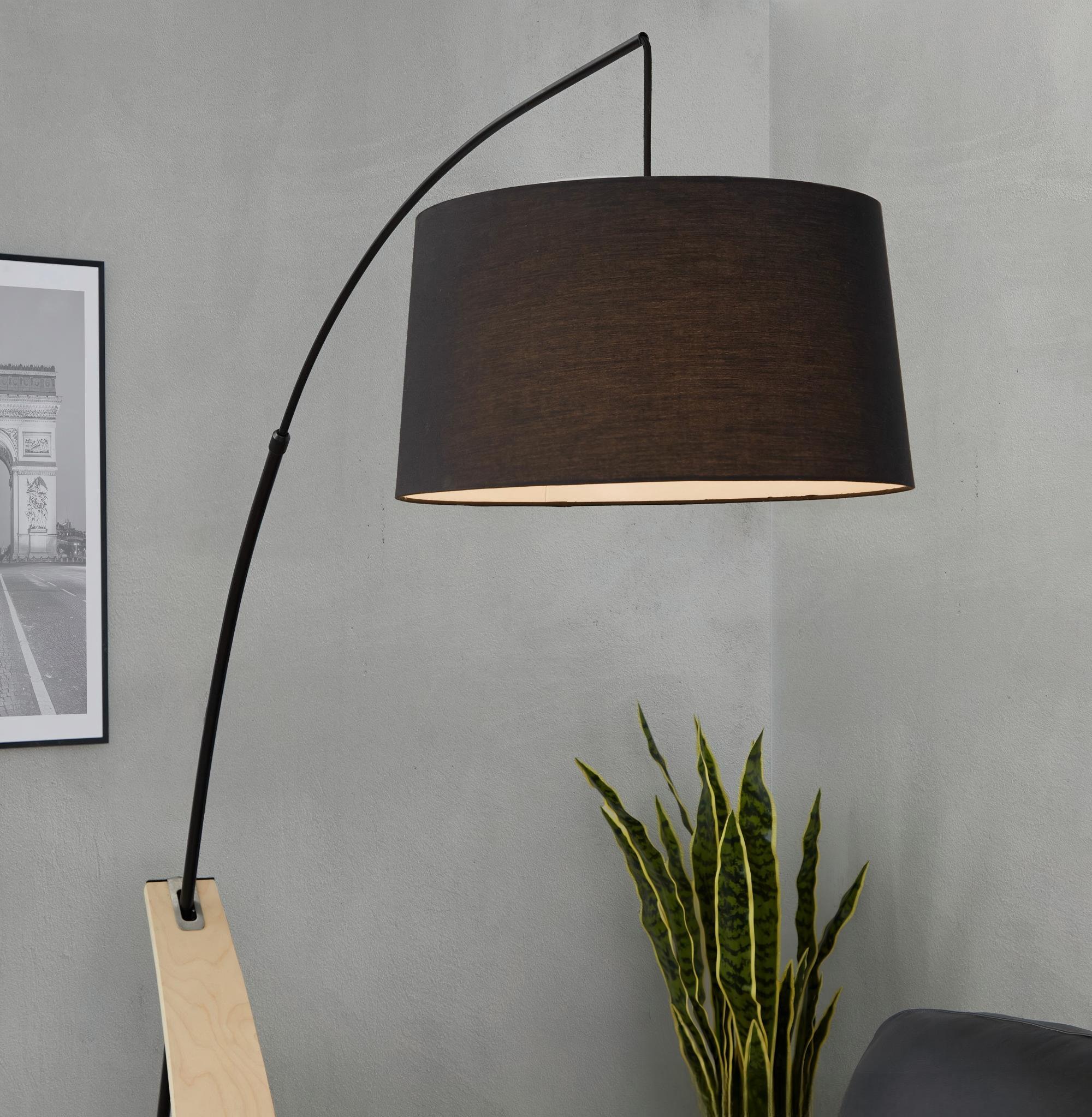 Robyn - Floor Lamp - Natural / Black