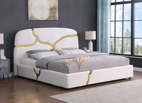 B838 Milan (White)