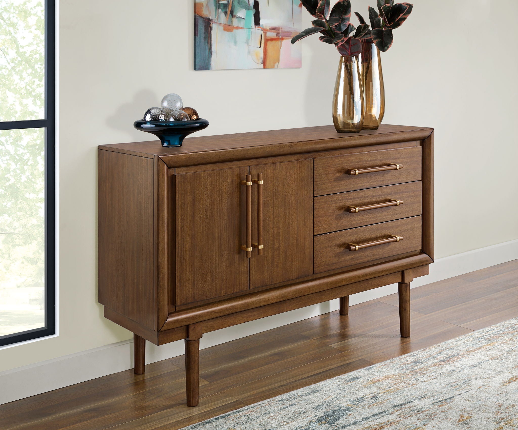 Lyncott - Dining Room Server - Brown