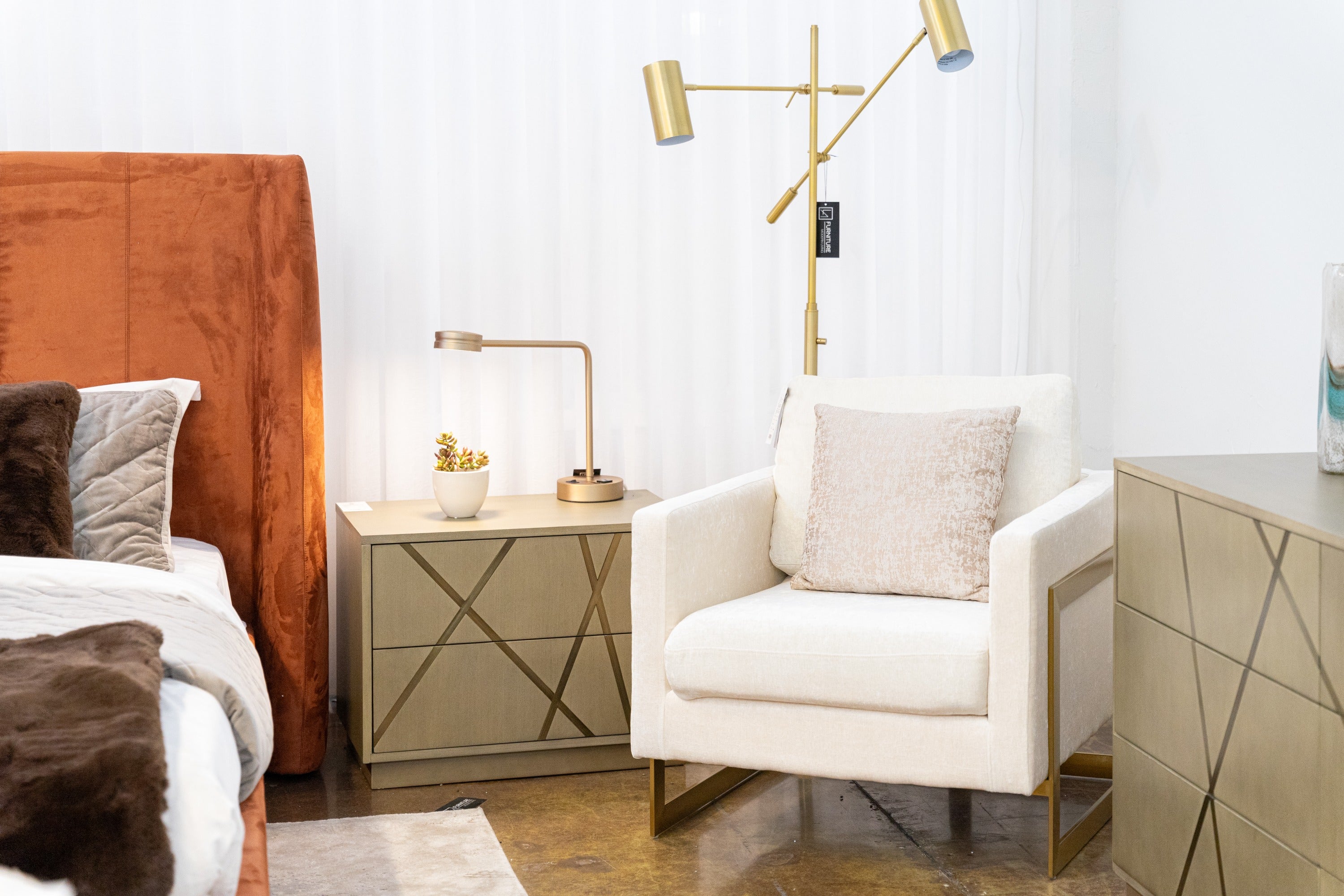 Modrest Prince - Contemporary Cream + Gold Fabric Accent Chair