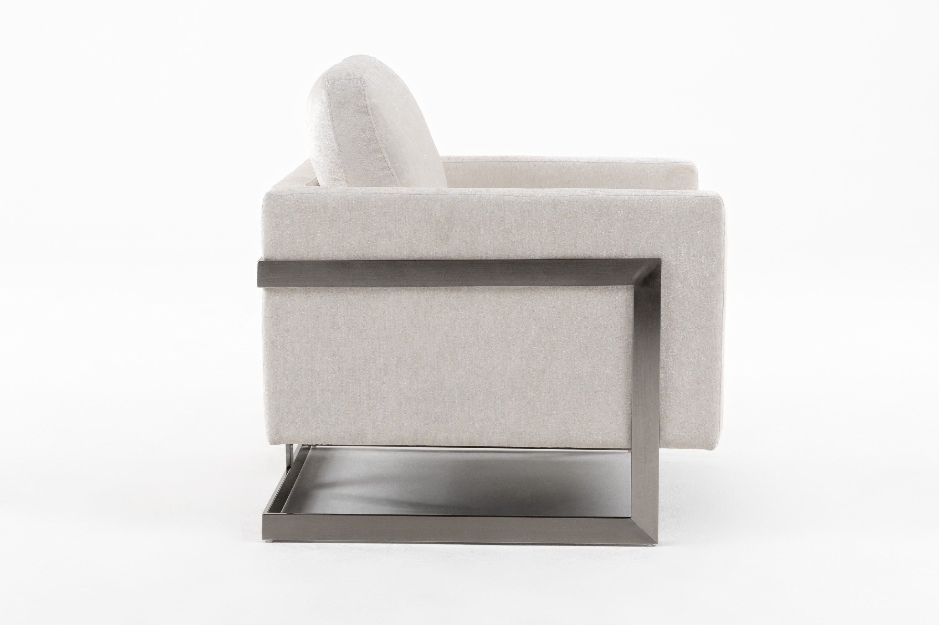 Modrest Prince - Contemporary Off White Fabric and Silver Accent Chair