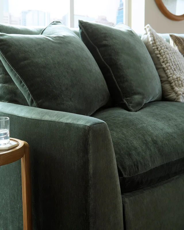 Ashley 780-01 - Sectional