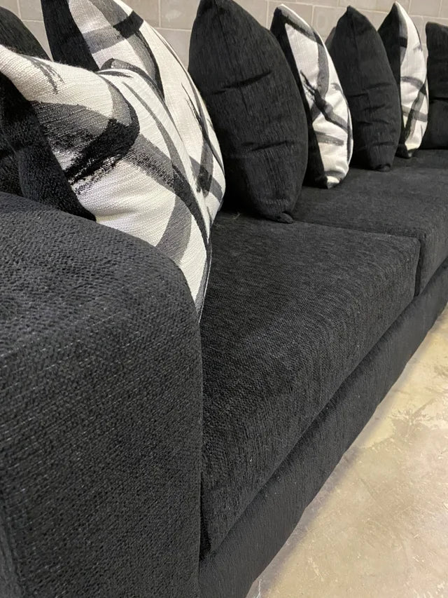 BLACK Sectional
