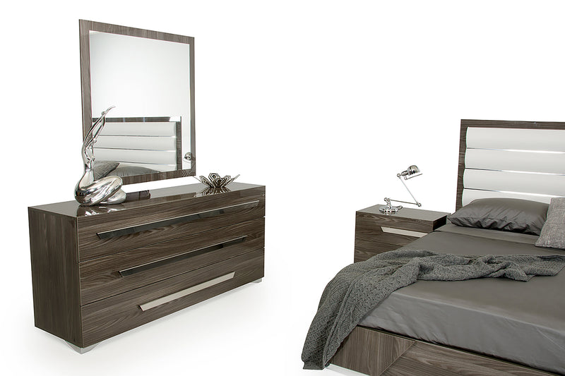Nova Domus Capulet Italian Modern Grey Mirror