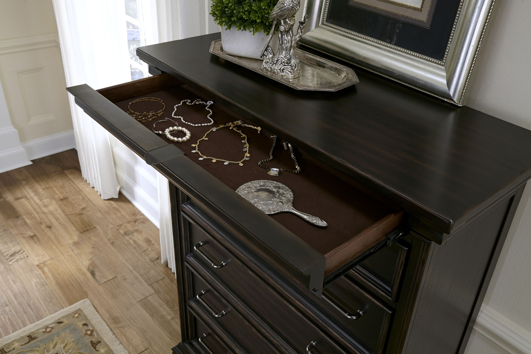 Caldwell - 6 Drawer Chest - Brown