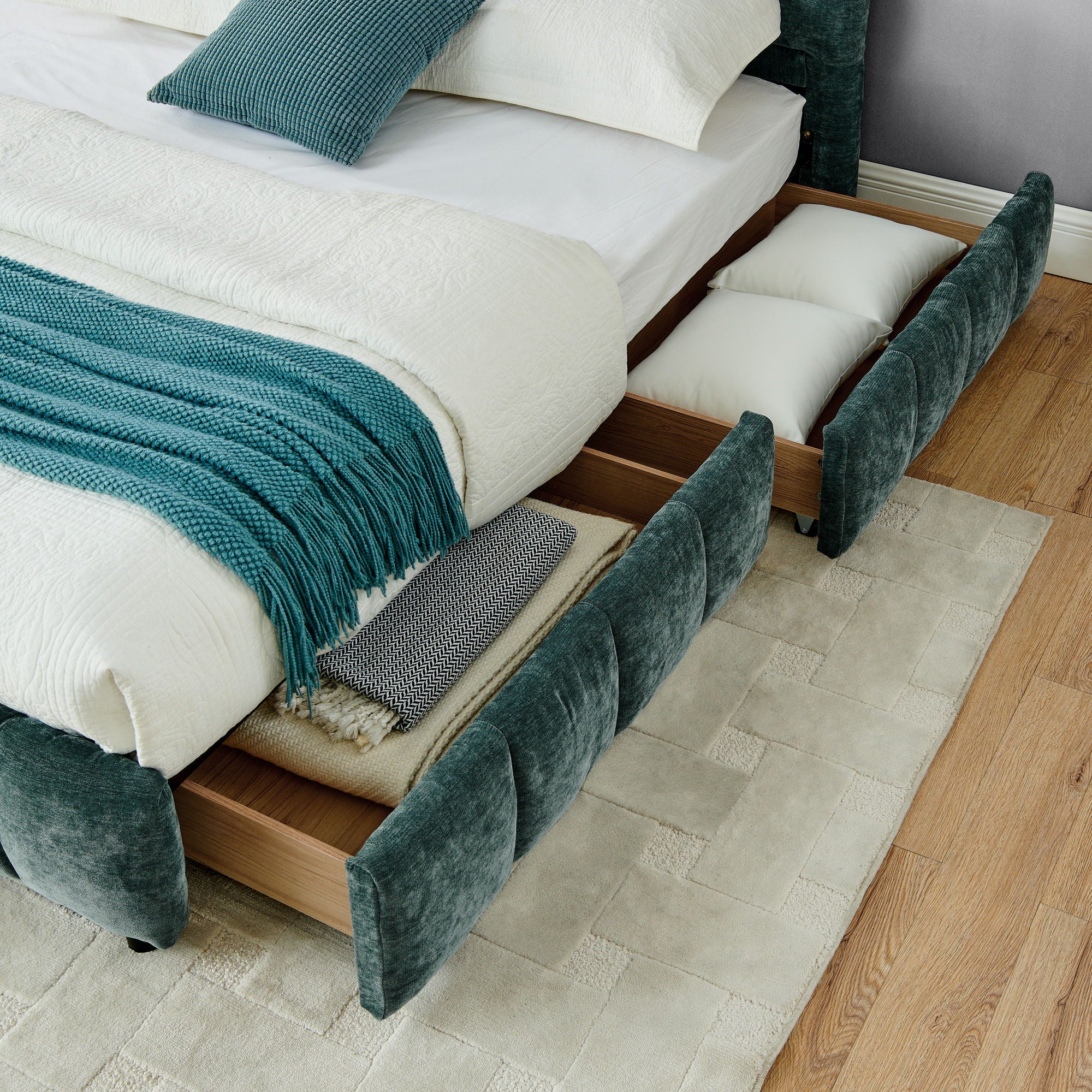 Modern Platform Bed Frame With Thick Fabric