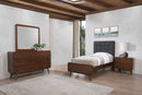 Robyn  California King Bedroom Set Dark Walnut