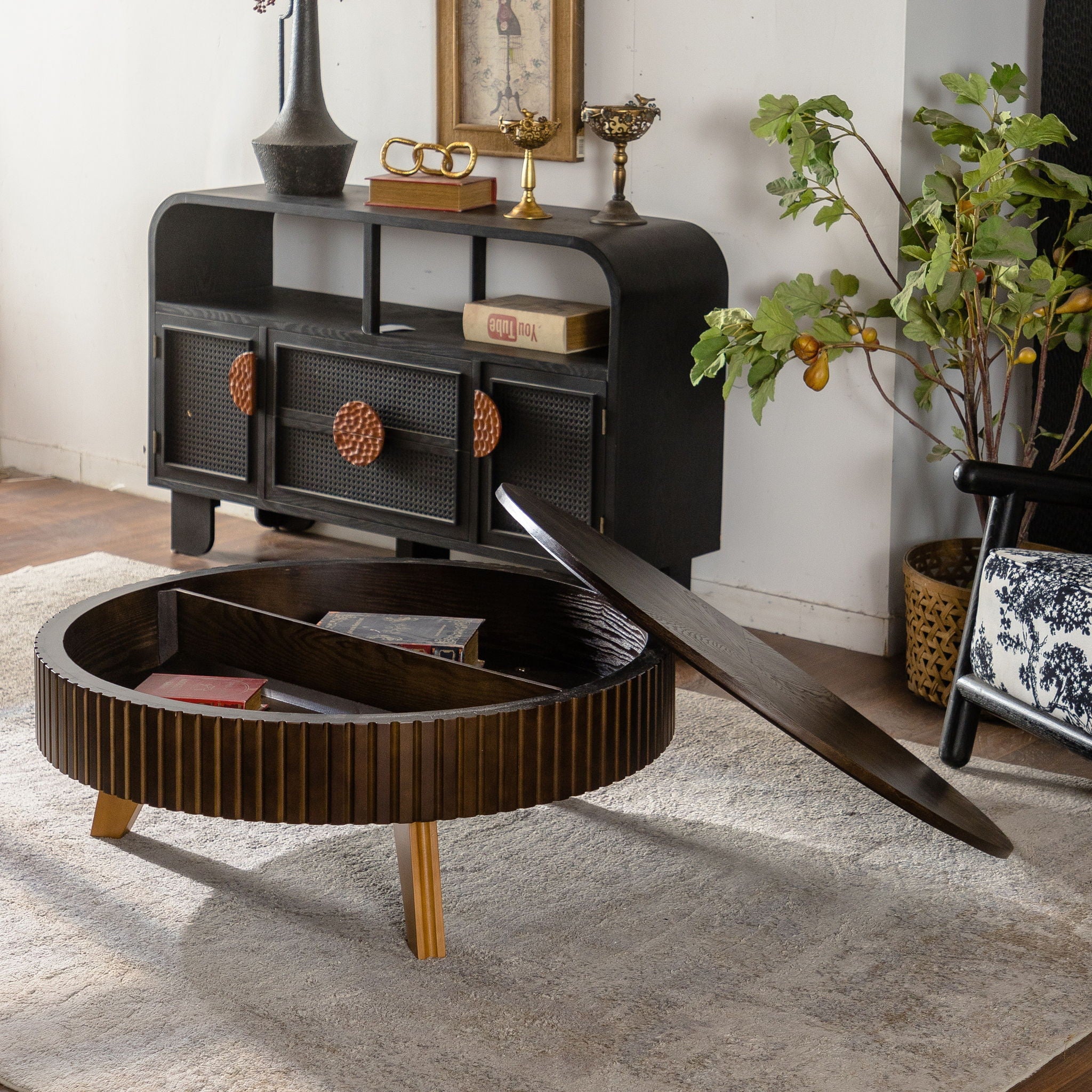Round Retro Coffee With Solid Wood Legs