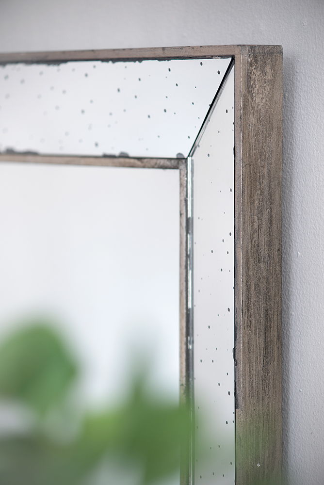 Distressed Accent Mirror, Traditional Style Framed Wall Mirror For Living Room
