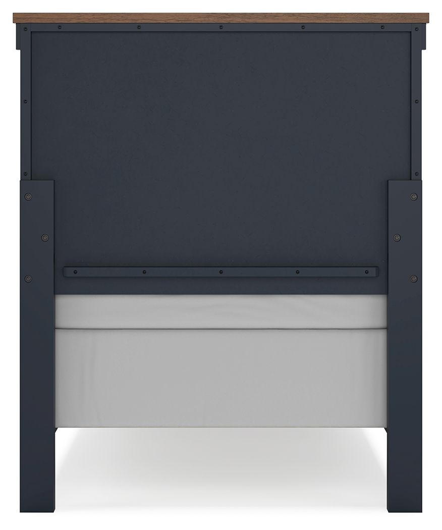 Landocken - Panel Bedroom Set