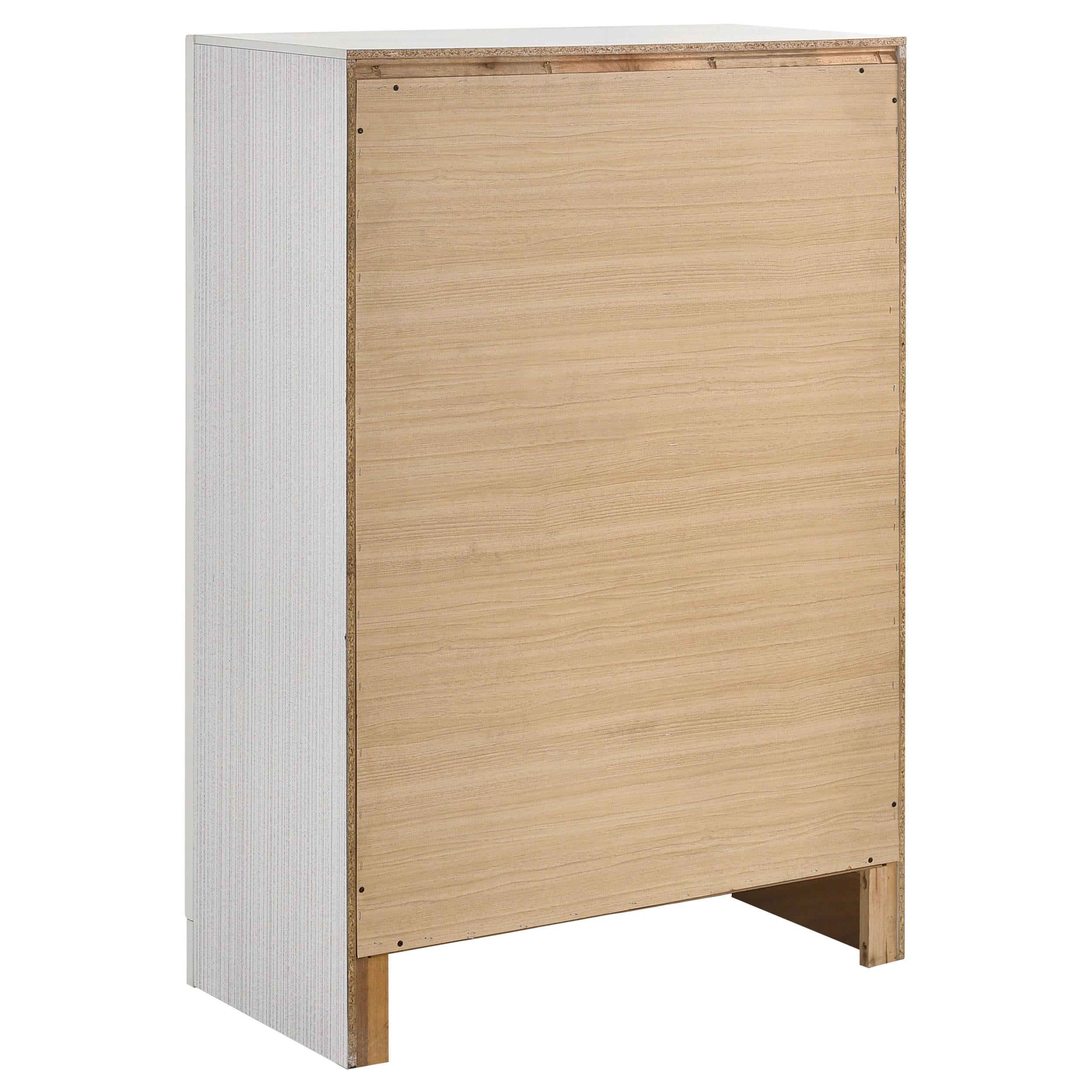 Diamond Modern Furniture COA Miranda 5-Drawer Chest 205115 IMAGE 5