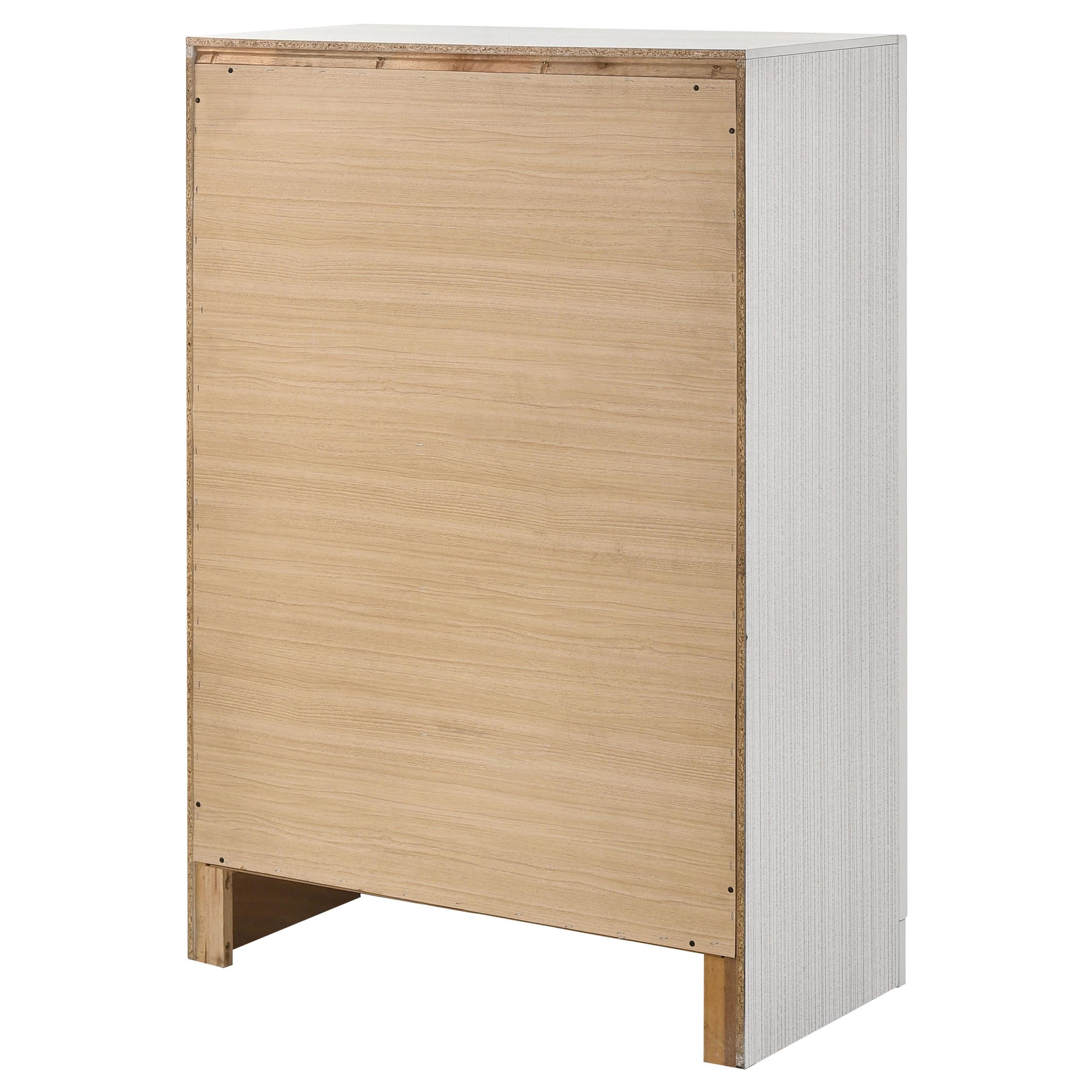 Diamond Modern Furniture COA Miranda 5-Drawer Chest 205115 IMAGE 7