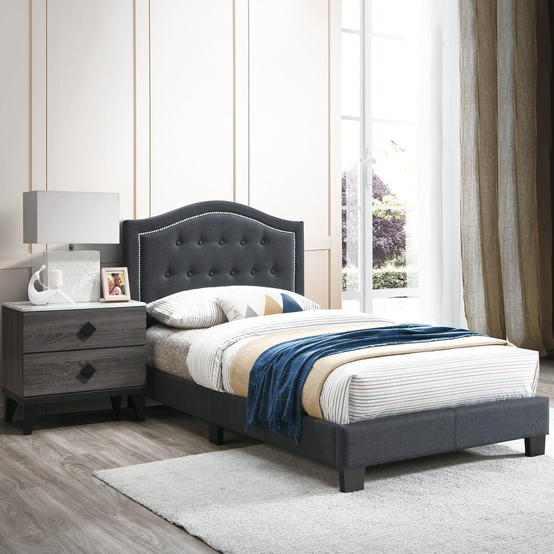 European Style Bed, Button Tufted Headboard