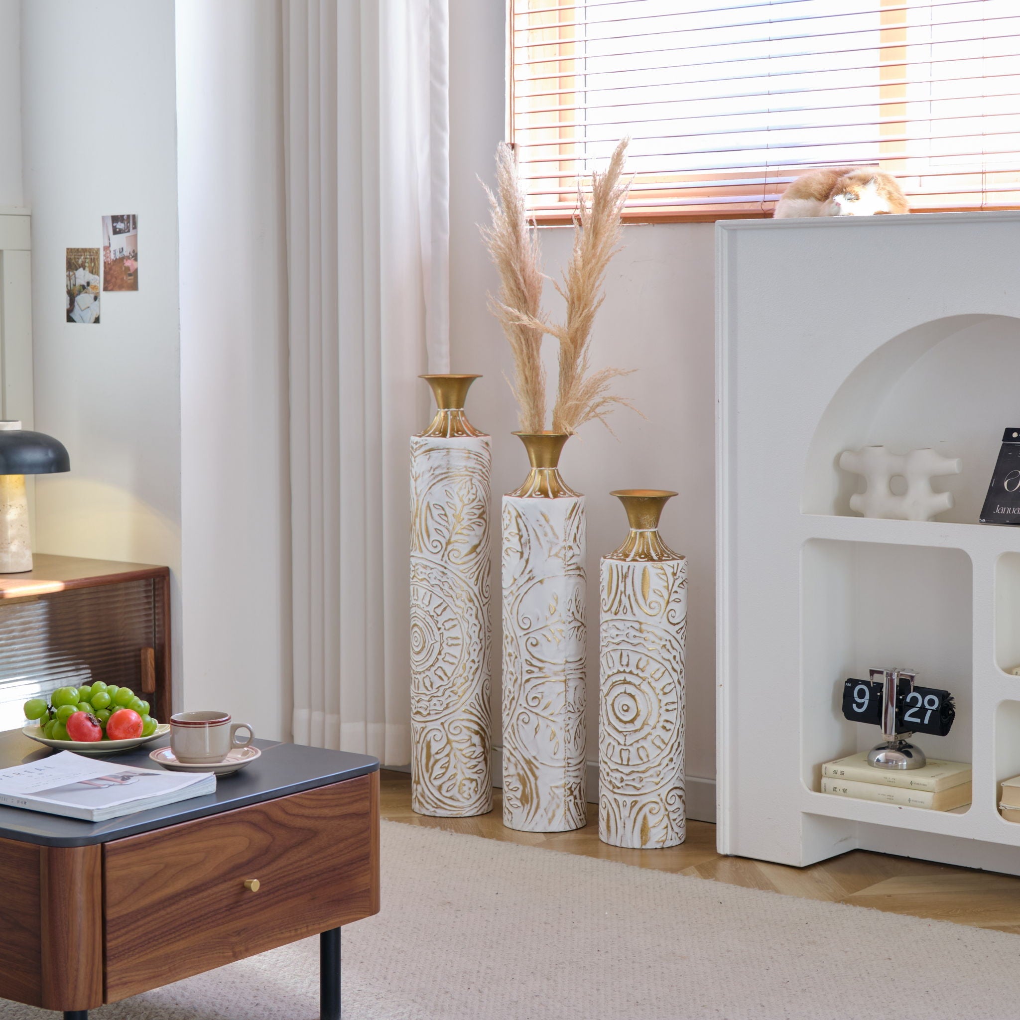 Floor Metal Vases Decorated Metal Vases (Set of 3) Gorgeous Home Decoration Large Glazed Metal Vases - White / Gold