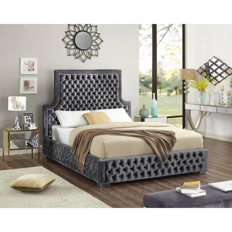 Meridian Sedona Grey Velvet Queen Bed IMAGE 2