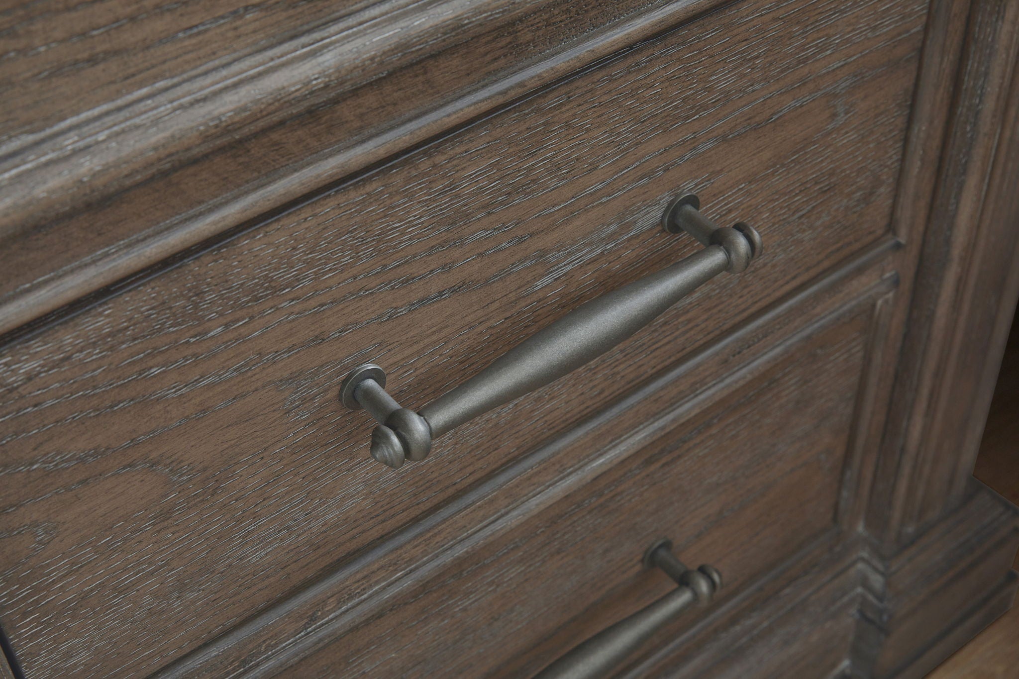 Madison Ridge - 3 Drawer Nightstand