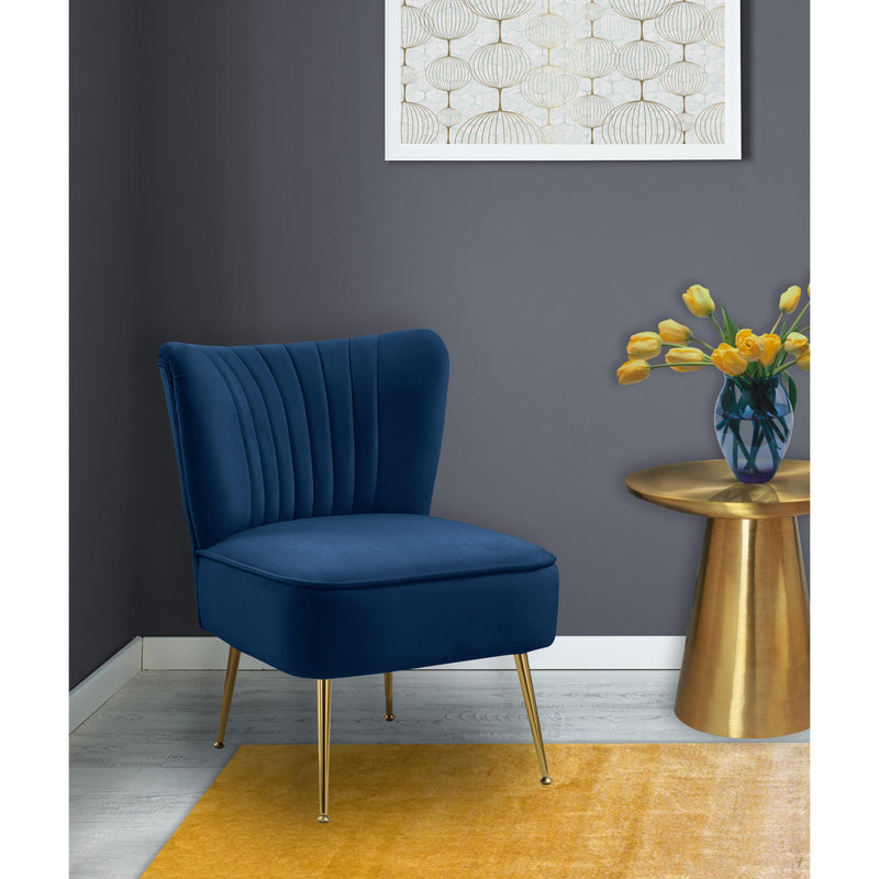 Meridian Tess Navy Velvet Accent Chair IMAGE 4