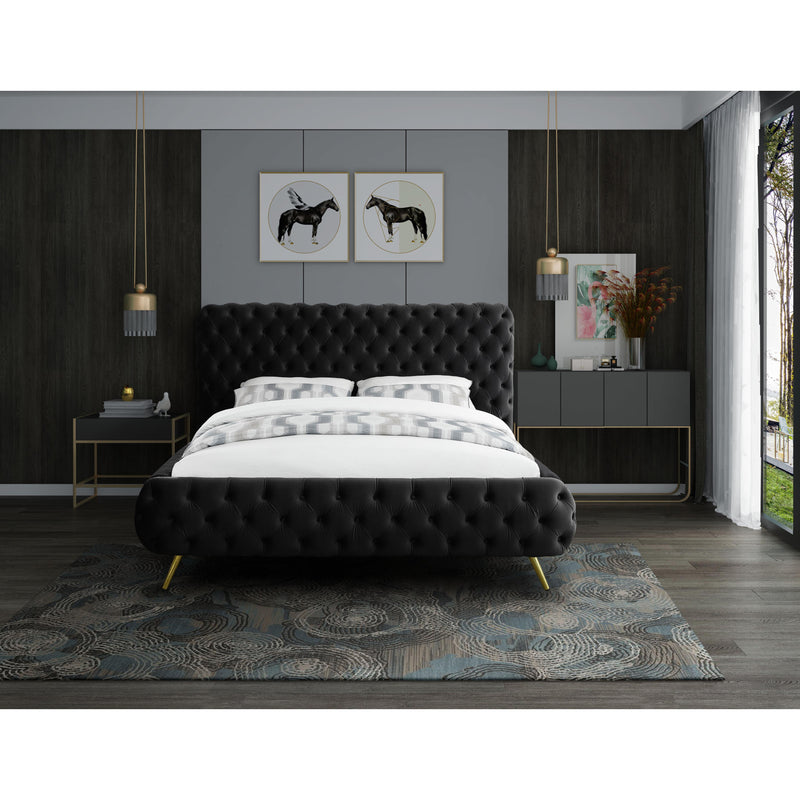 Meridian Delano Black Velvet Queen Bed IMAGE 4