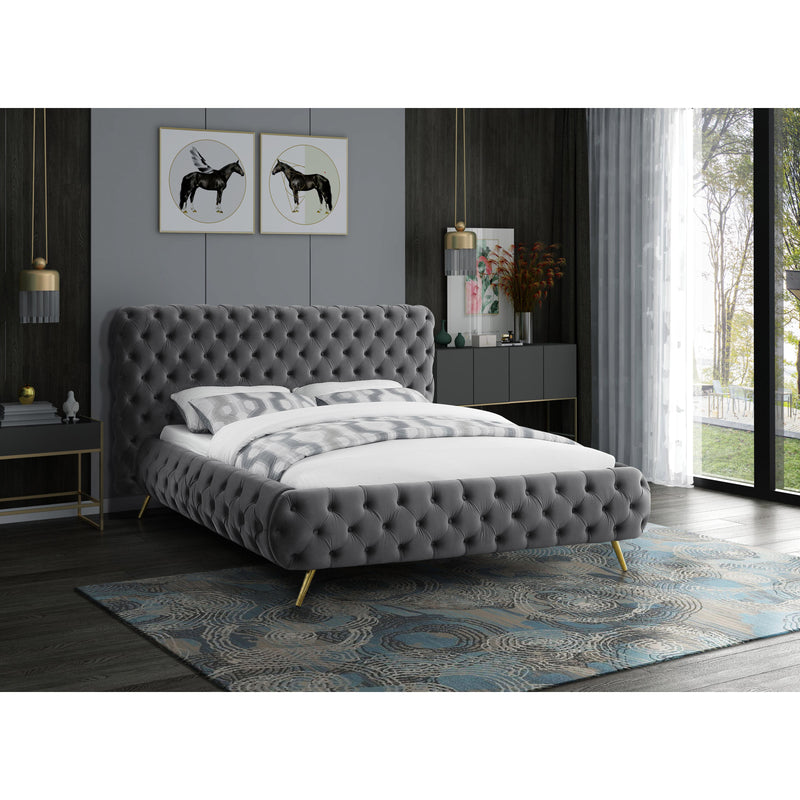 Meridian Delano Grey Velvet Queen Bed IMAGE 3