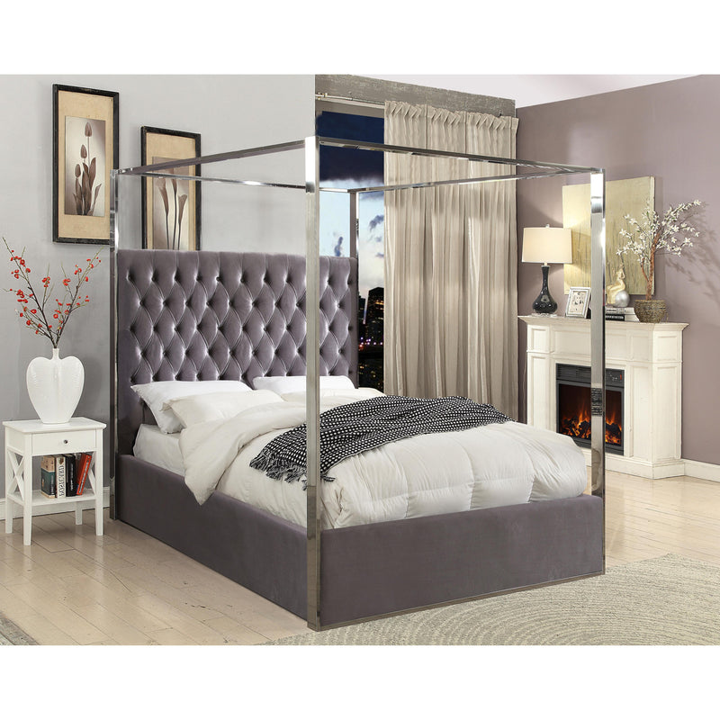 Meridian Porter Grey Velvet Queen Bed IMAGE 2